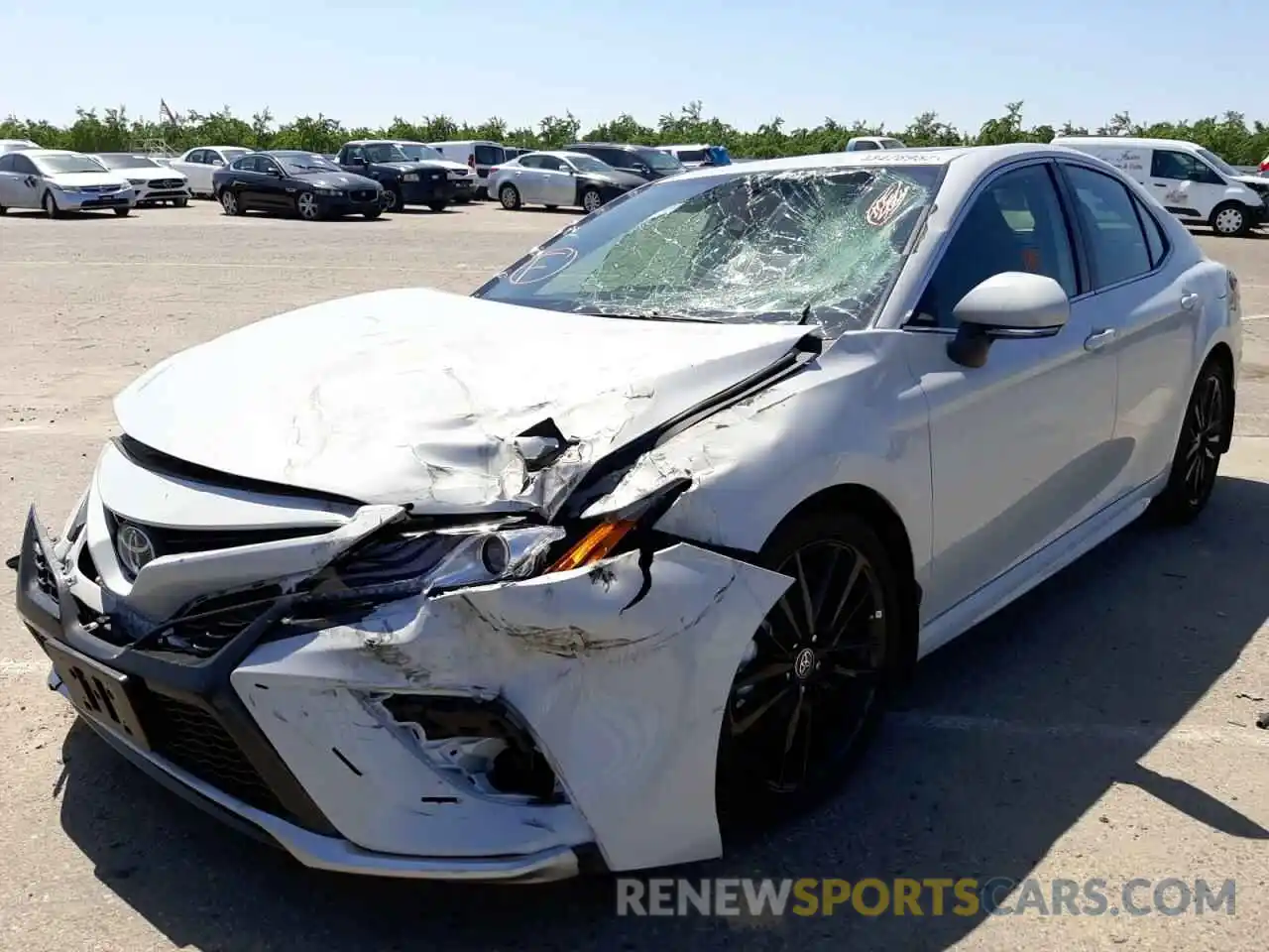 2 Photograph of a damaged car 4T1K31AK8NU035290 TOYOTA CAMRY 2022