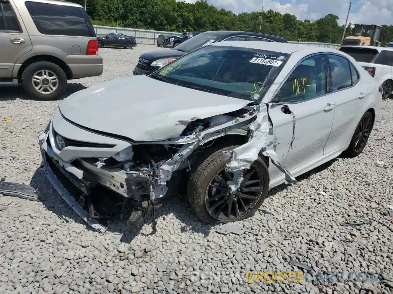 2 Photograph of a damaged car 4T1K31AK8NU037881 TOYOTA CAMRY 2022