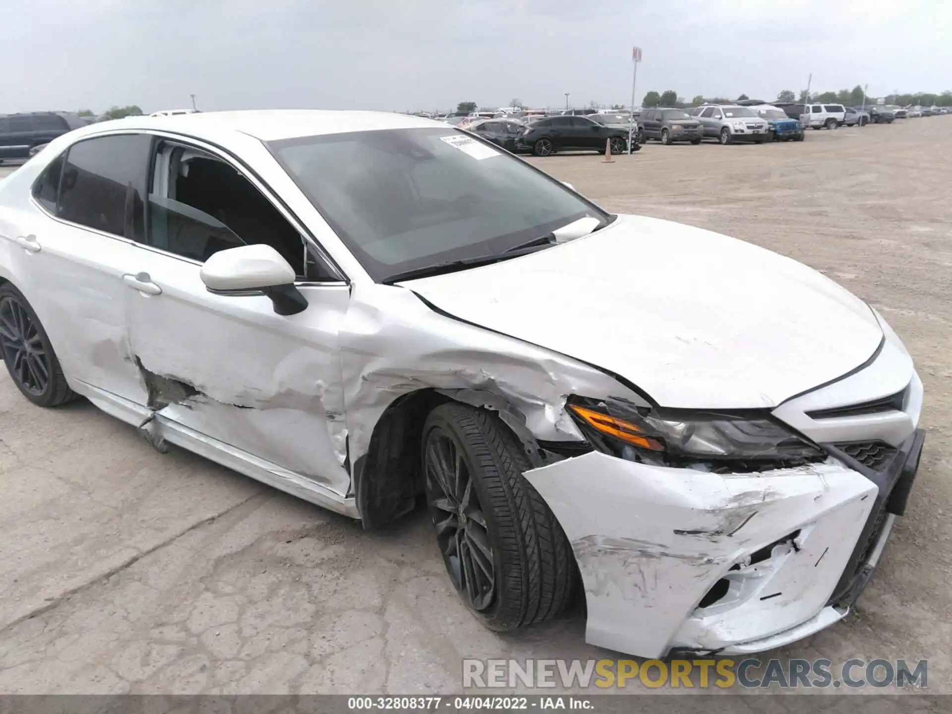 6 Photograph of a damaged car 4T1K31AK9NU578860 TOYOTA CAMRY 2022