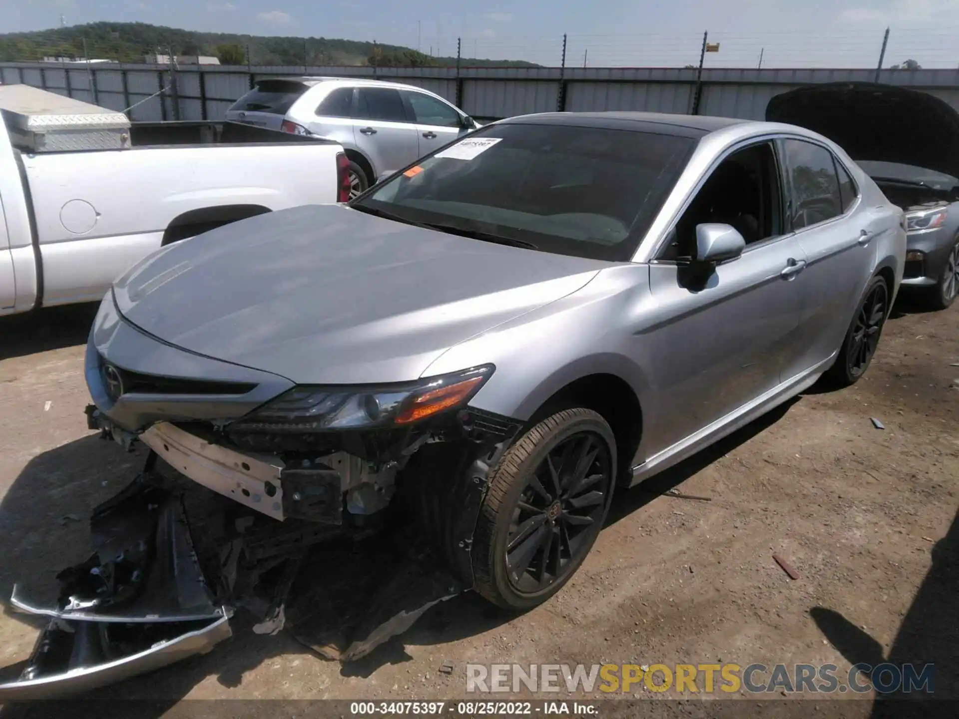 2 Photograph of a damaged car 4T1K61AK0NU004963 TOYOTA CAMRY 2022