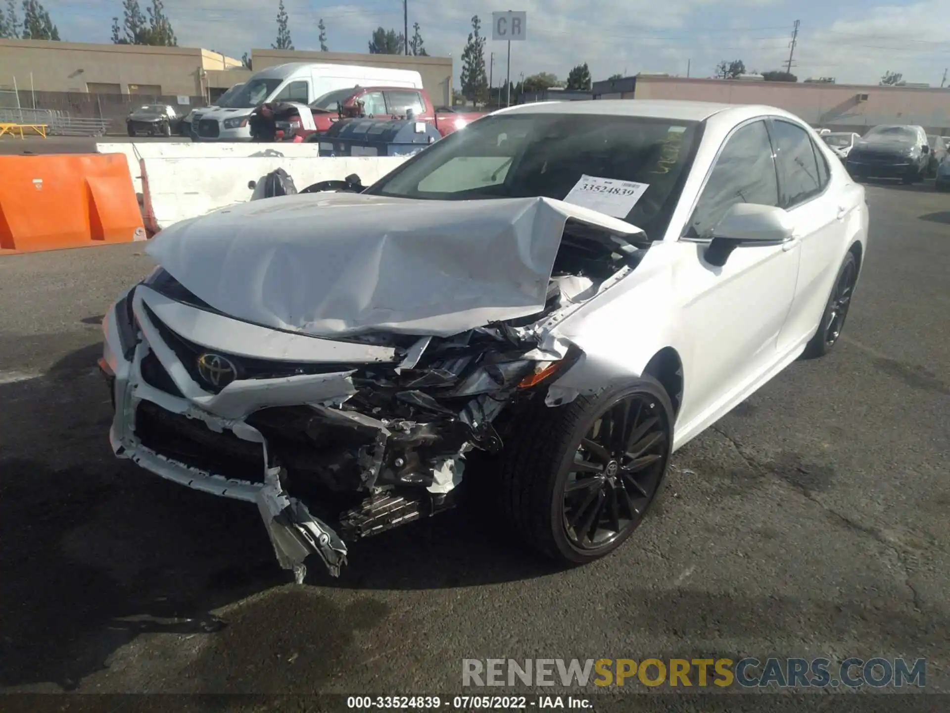 2 Photograph of a damaged car 4T1K61AK0NU008723 TOYOTA CAMRY 2022