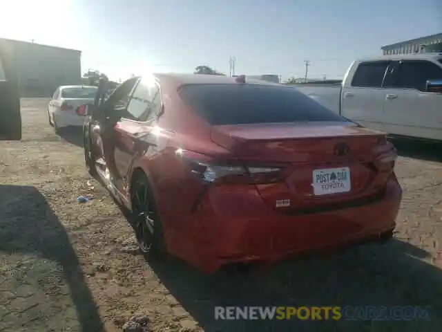 3 Photograph of a damaged car 4T1K61AK0NU013744 TOYOTA CAMRY 2022