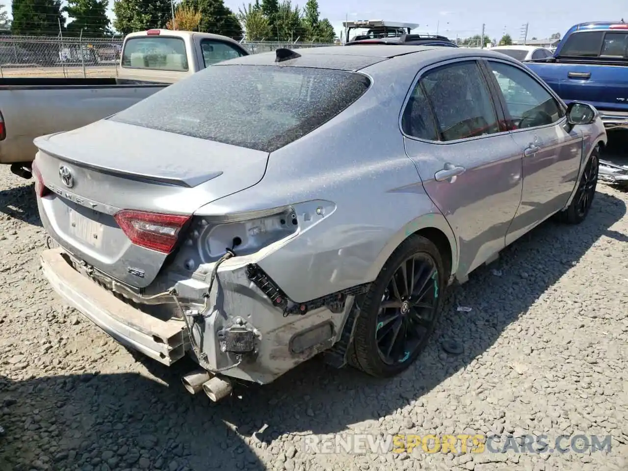 4 Photograph of a damaged car 4T1K61AK0NU025263 TOYOTA CAMRY 2022