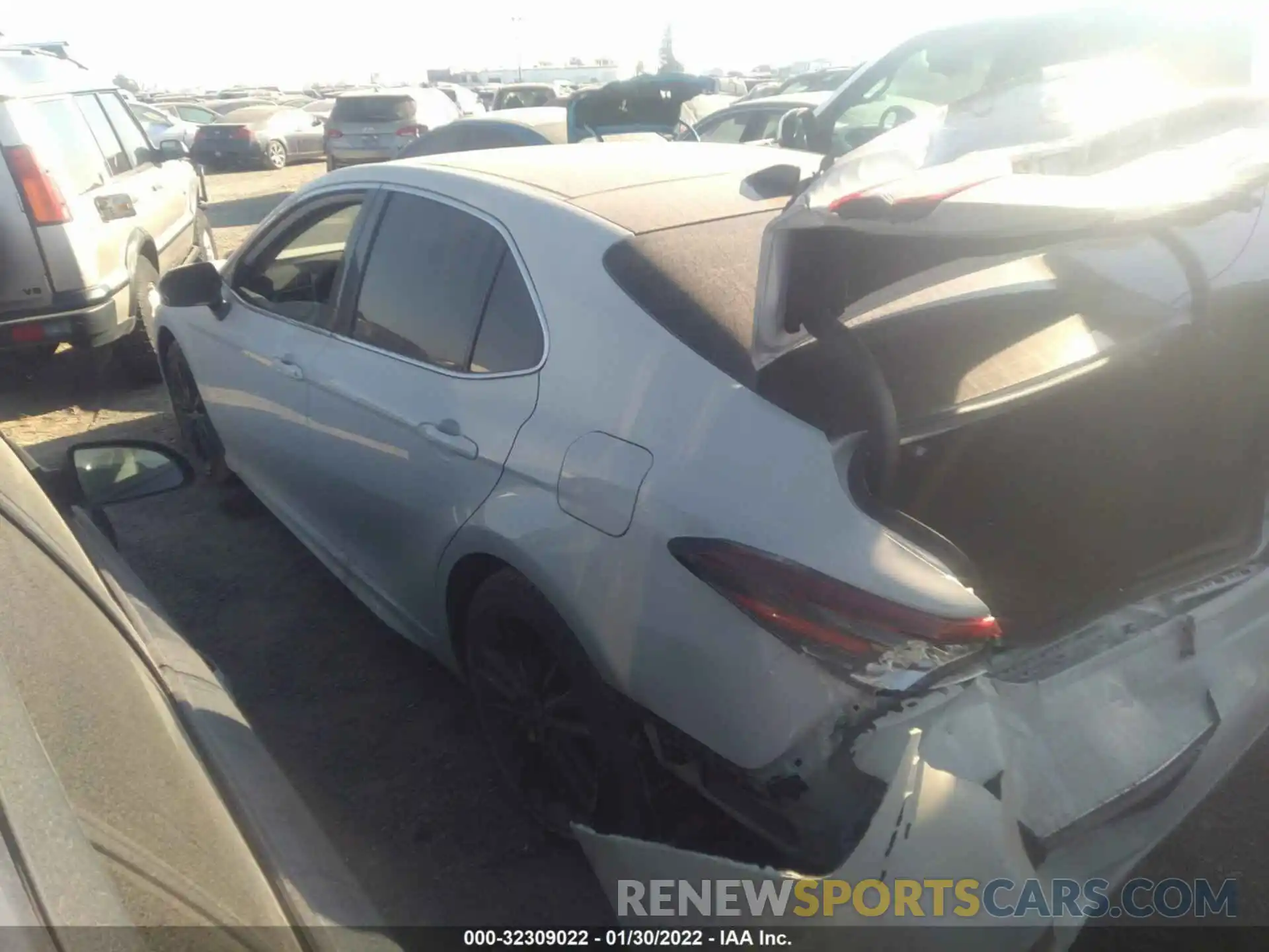 3 Photograph of a damaged car 4T1K61AK1NU011338 TOYOTA CAMRY 2022