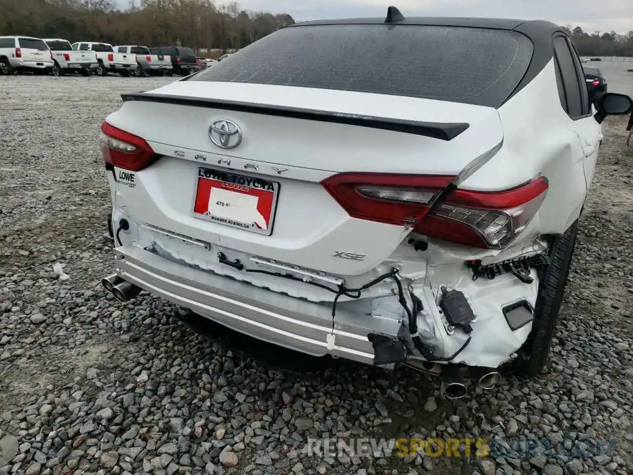 9 Photograph of a damaged car 4T1K61AK1NU013297 TOYOTA CAMRY 2022