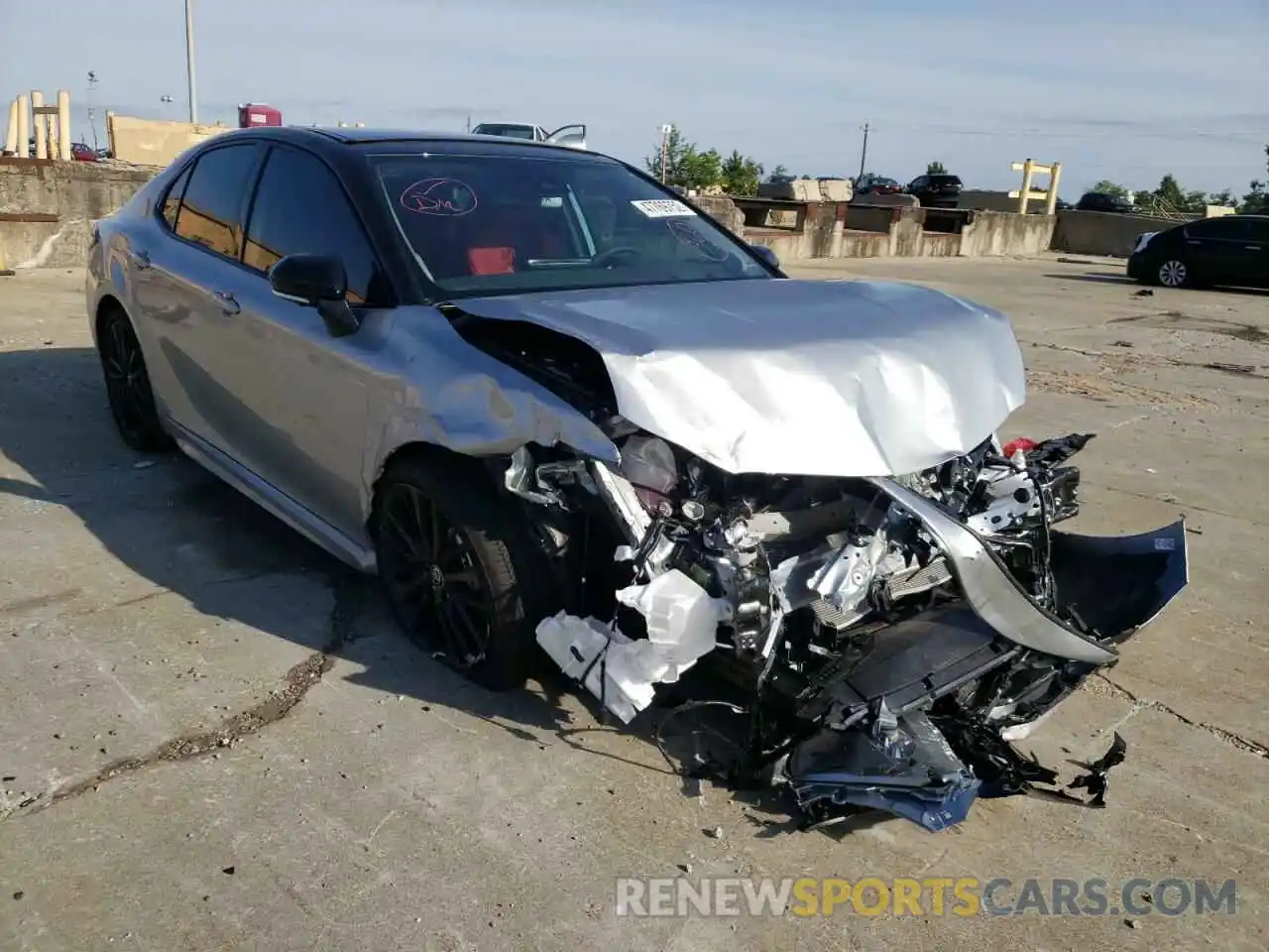 1 Photograph of a damaged car 4T1K61AK1NU028558 TOYOTA CAMRY 2022