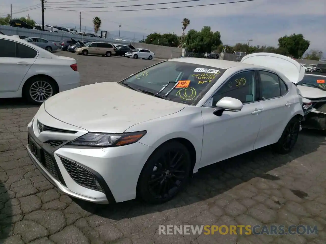 2 Photograph of a damaged car 4T1K61AK2NU617537 TOYOTA CAMRY 2022