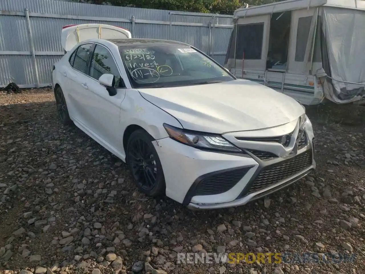 1 Photograph of a damaged car 4T1K61AK3NU033129 TOYOTA CAMRY 2022