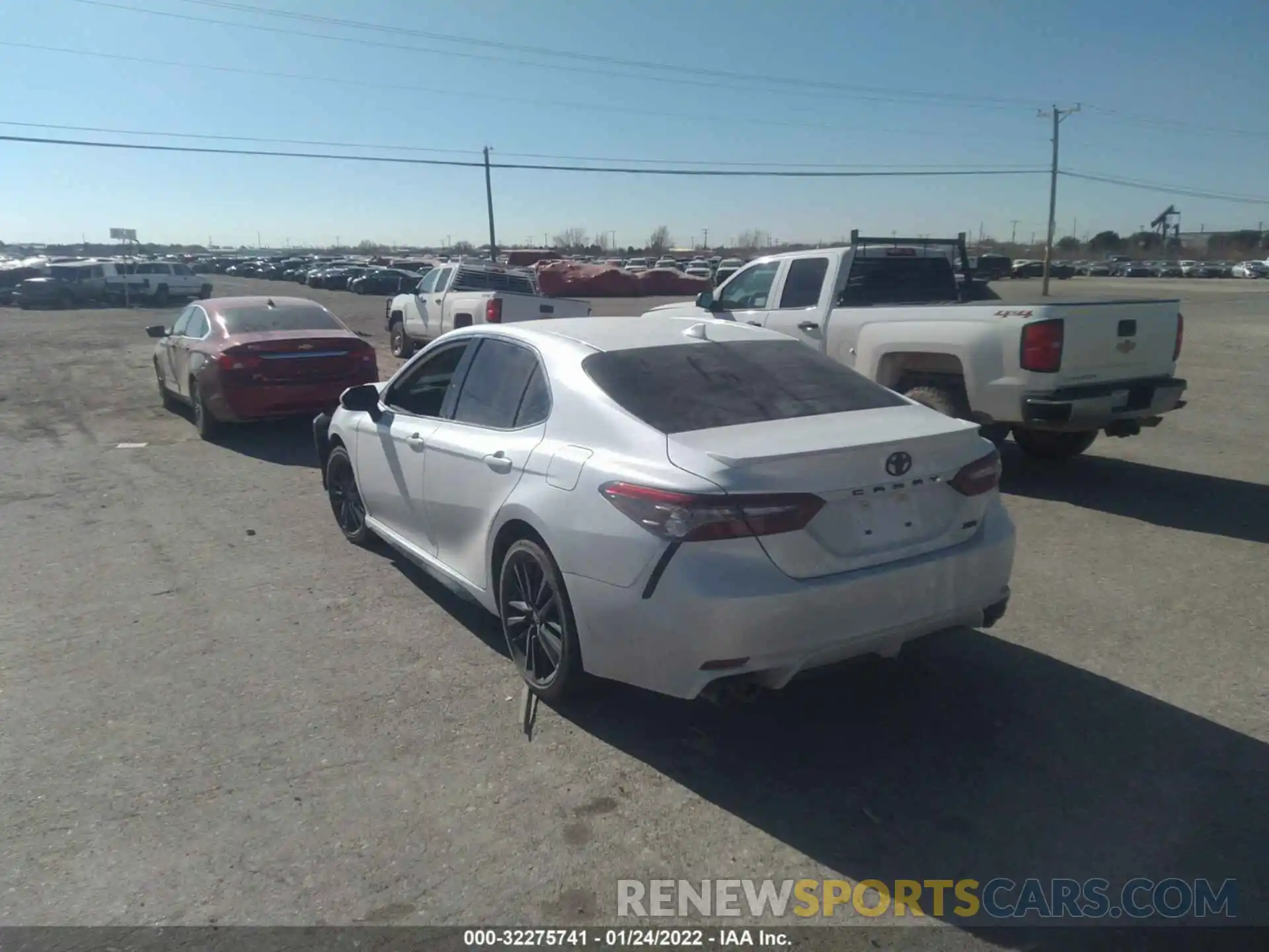 3 Photograph of a damaged car 4T1K61AK3NU618776 TOYOTA CAMRY 2022