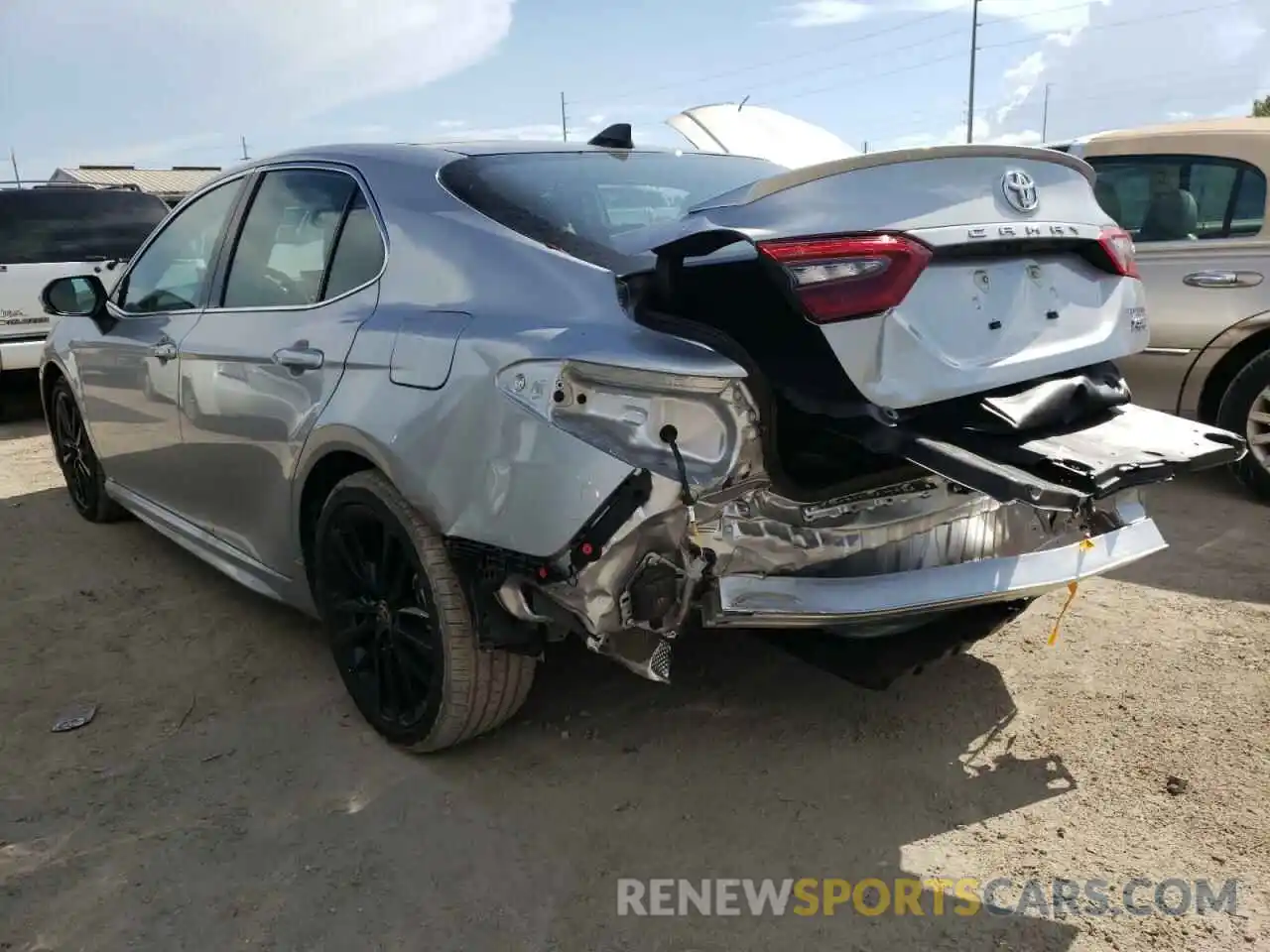 3 Photograph of a damaged car 4T1K61AK3NU708476 TOYOTA CAMRY 2022