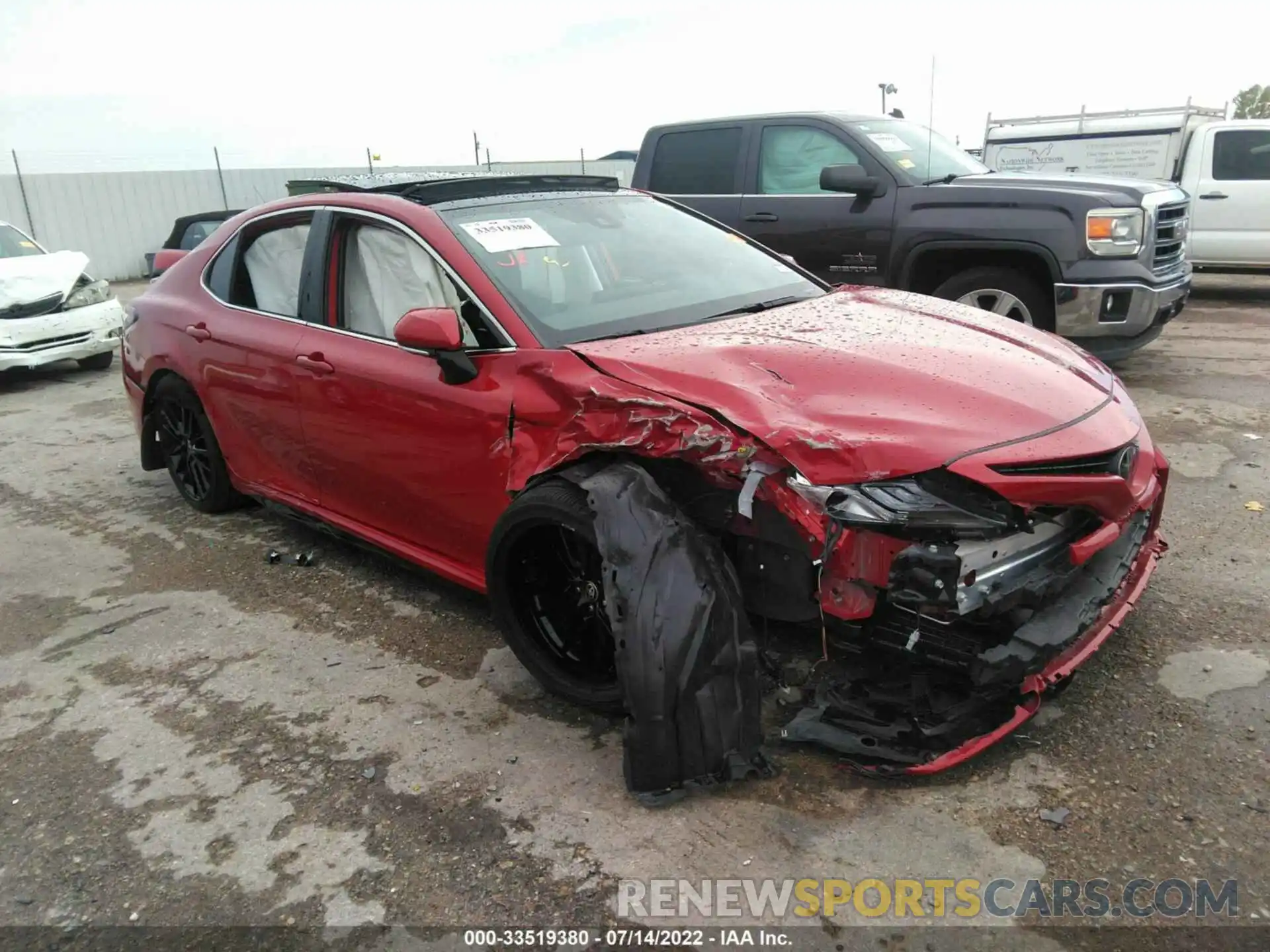 1 Photograph of a damaged car 4T1K61AK4NU013004 TOYOTA CAMRY 2022