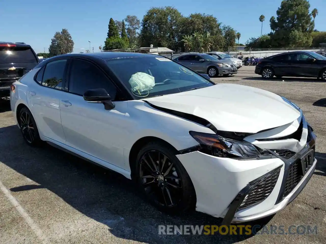 1 Photograph of a damaged car 4T1K61AK4NU022141 TOYOTA CAMRY 2022