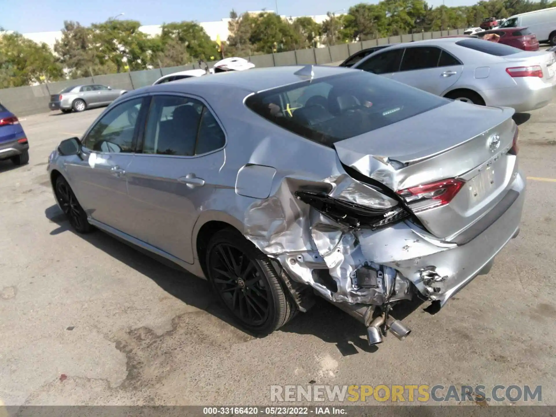 3 Photograph of a damaged car 4T1K61AK4NU621041 TOYOTA CAMRY 2022