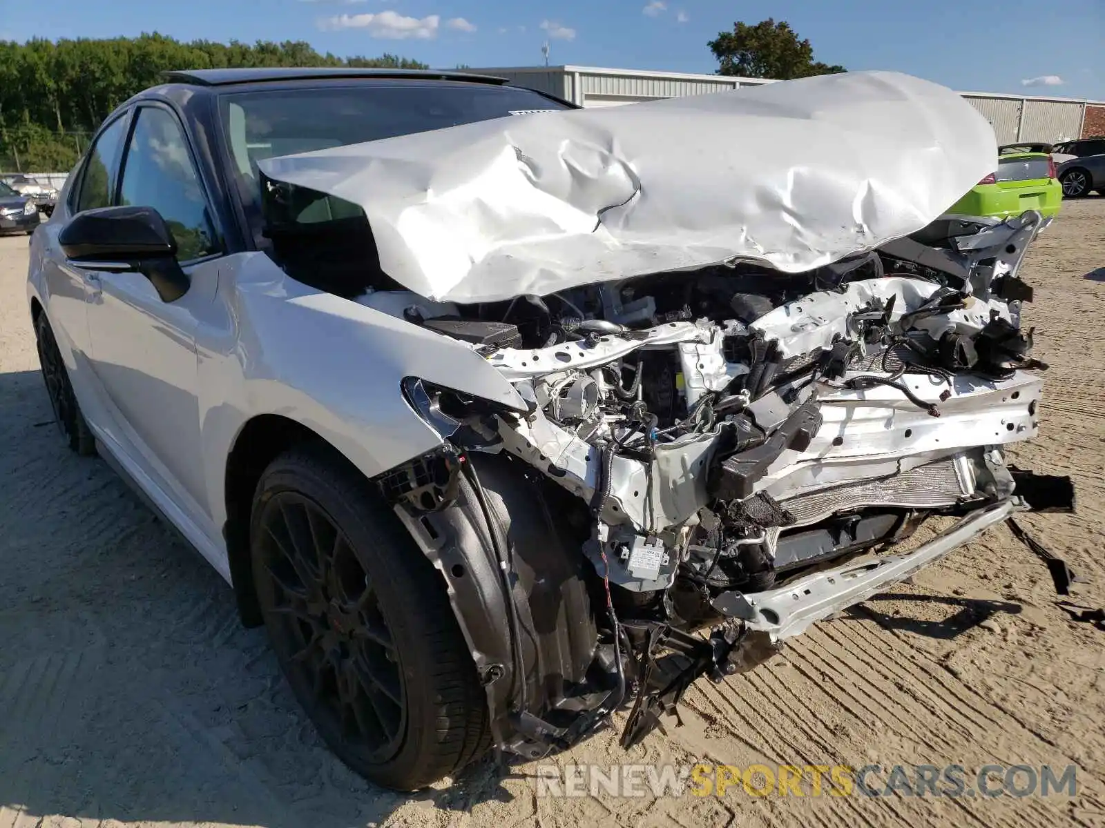 1 Photograph of a damaged car 4T1K61AK5NU002416 TOYOTA CAMRY 2022