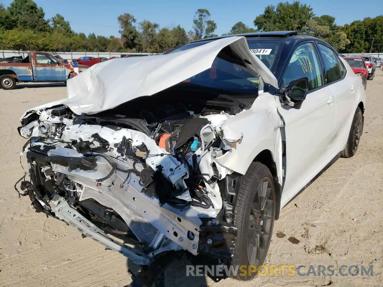 2 Photograph of a damaged car 4T1K61AK5NU002416 TOYOTA CAMRY 2022