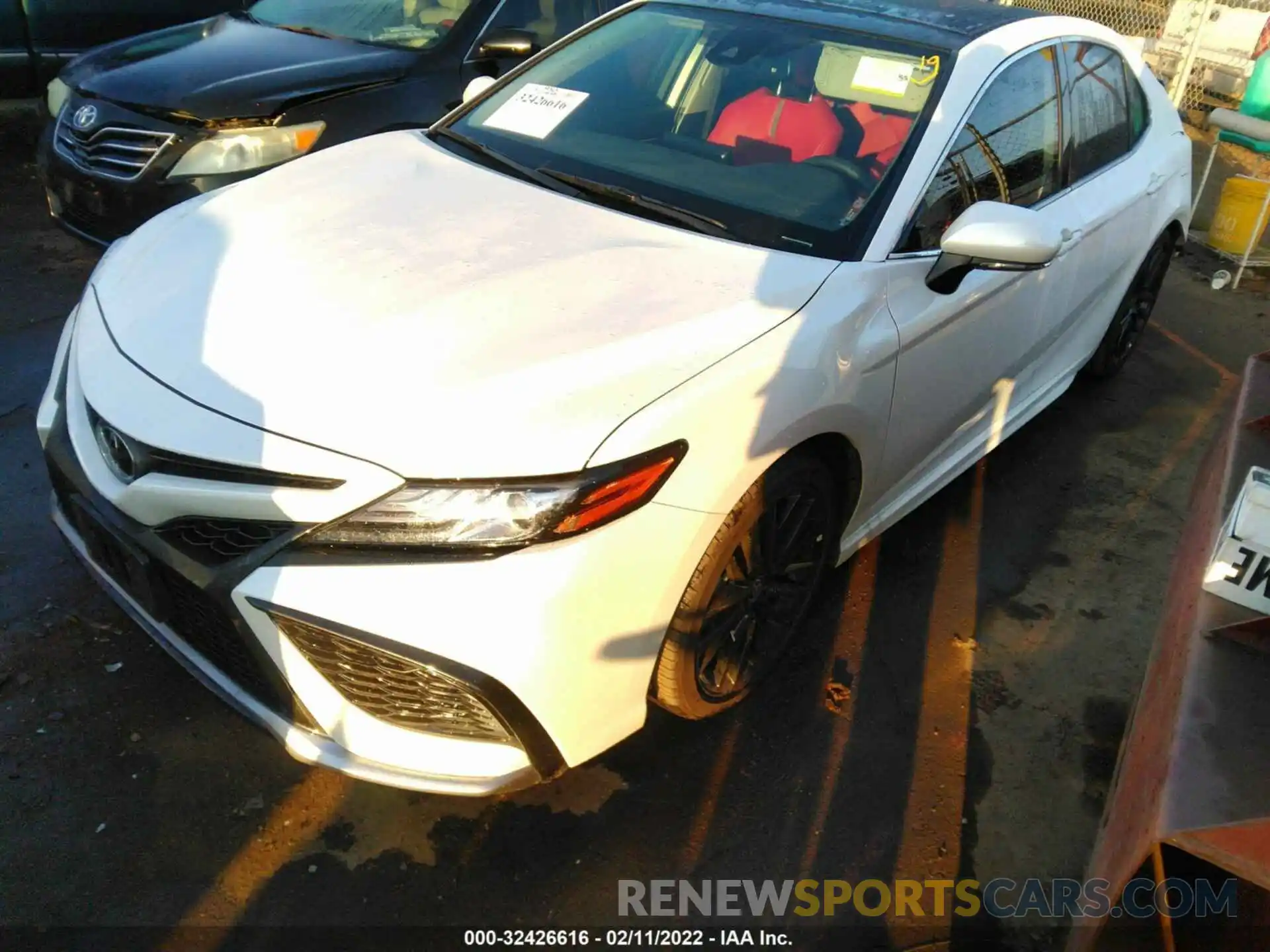 2 Photograph of a damaged car 4T1K61AK5NU620237 TOYOTA CAMRY 2022