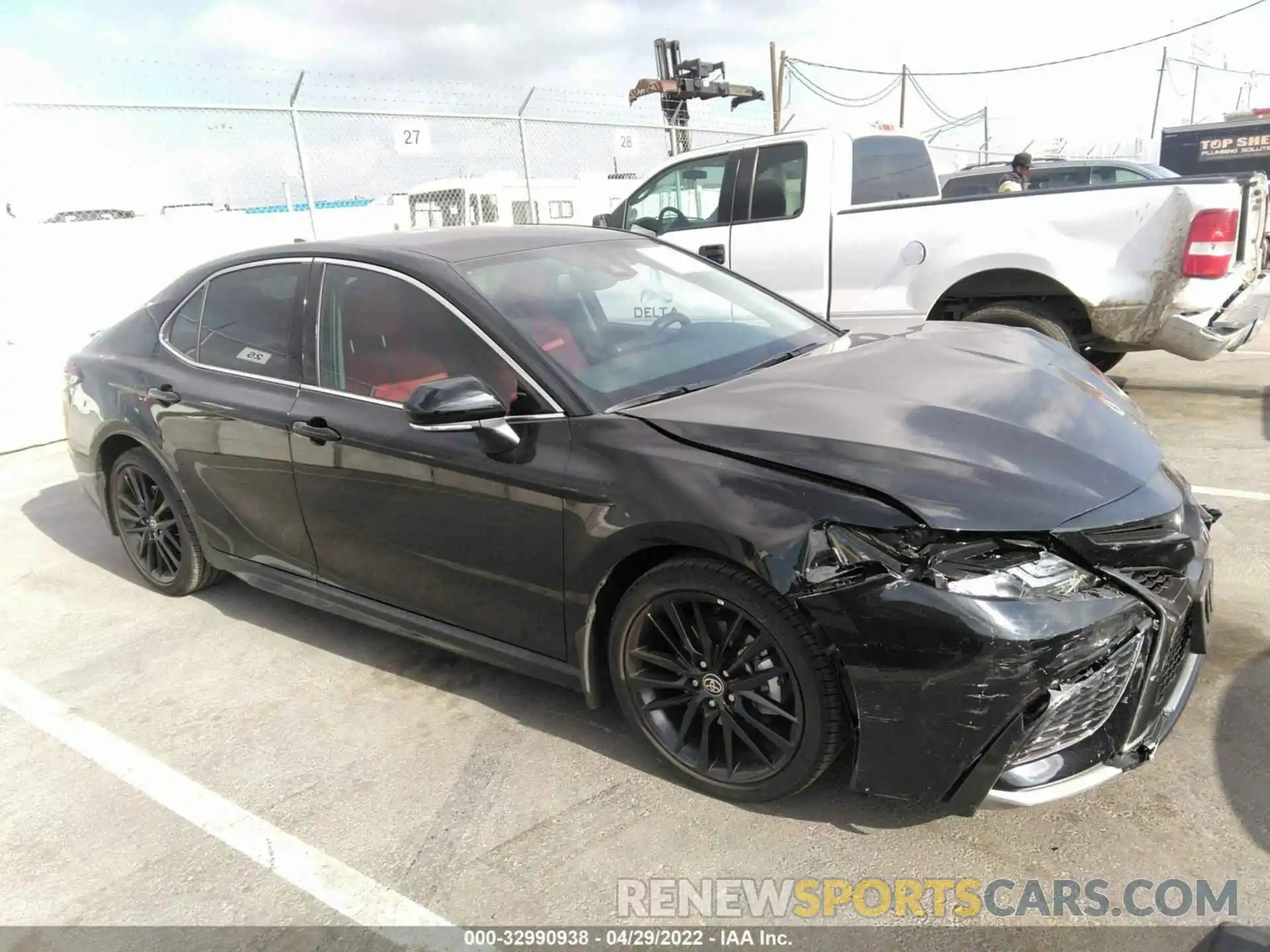 1 Photograph of a damaged car 4T1K61AK6NU006491 TOYOTA CAMRY 2022