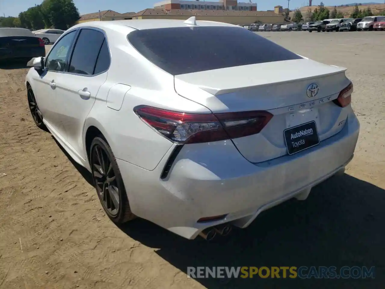 3 Photograph of a damaged car 4T1K61AK6NU024280 TOYOTA CAMRY 2022