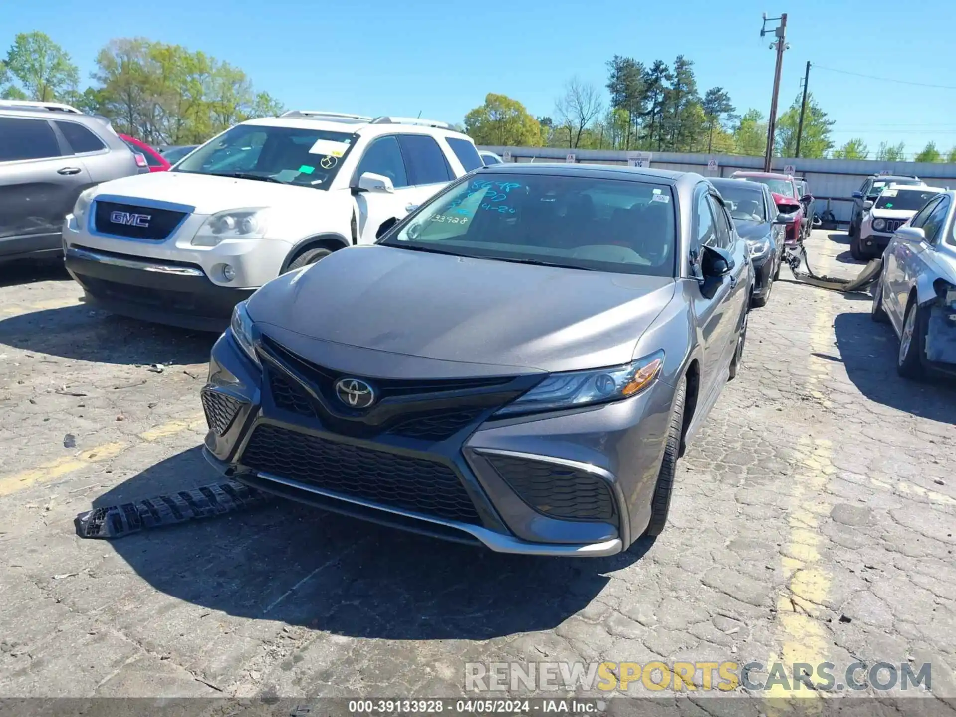 2 Photograph of a damaged car 4T1K61AK6NU028698 TOYOTA CAMRY 2022