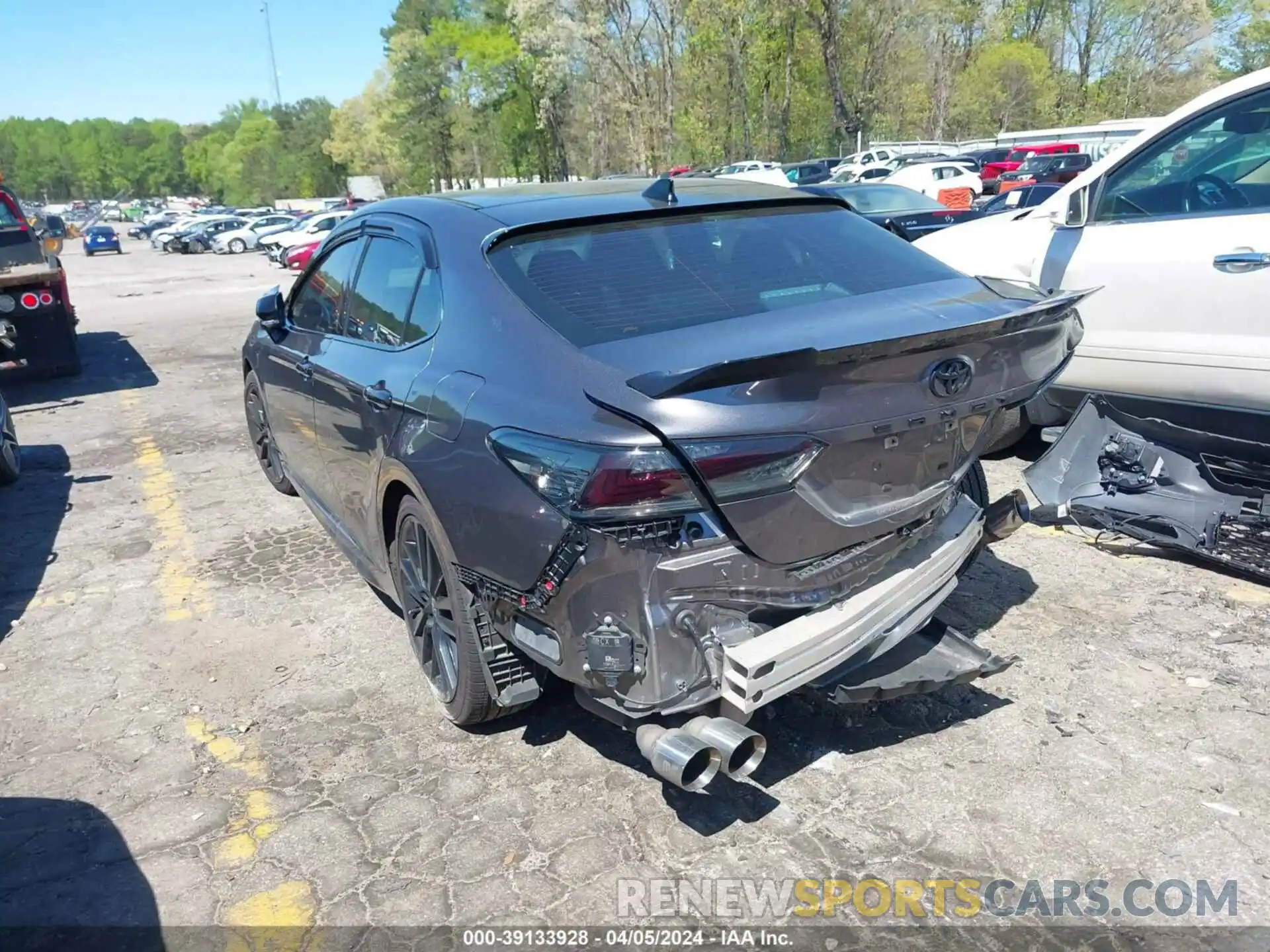 3 Photograph of a damaged car 4T1K61AK6NU028698 TOYOTA CAMRY 2022