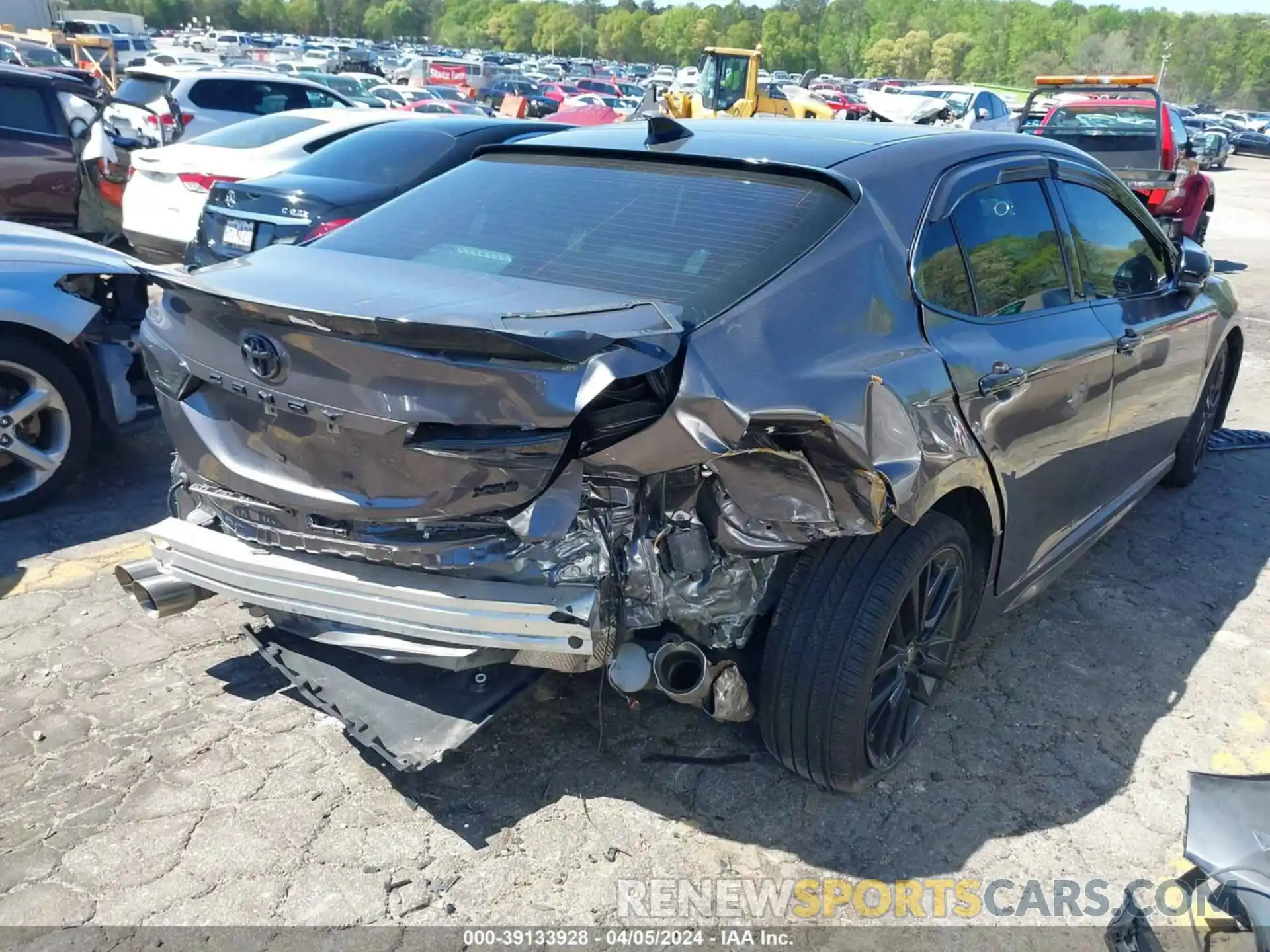 4 Photograph of a damaged car 4T1K61AK6NU028698 TOYOTA CAMRY 2022