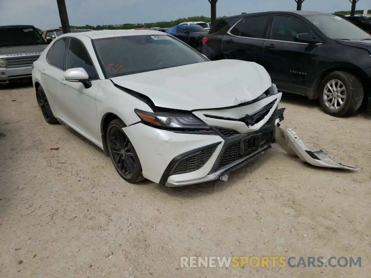 1 Photograph of a damaged car 4T1K61AK6NU030239 TOYOTA CAMRY 2022