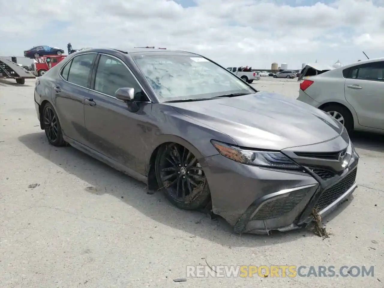 1 Photograph of a damaged car 4T1K61AK6NU033822 TOYOTA CAMRY 2022