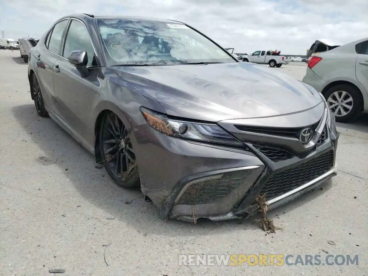 9 Photograph of a damaged car 4T1K61AK6NU033822 TOYOTA CAMRY 2022