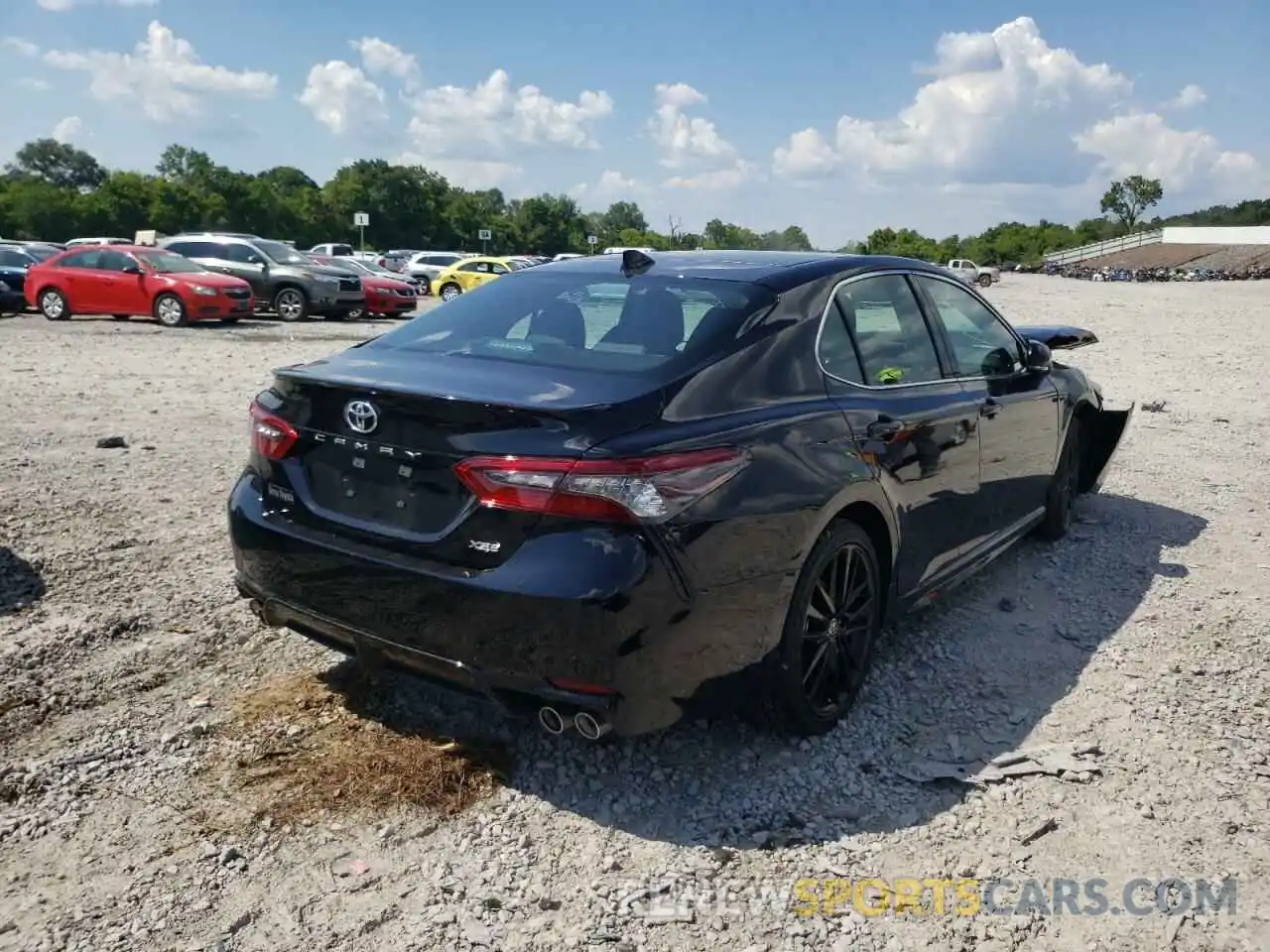 4 Photograph of a damaged car 4T1K61AK6NU699384 TOYOTA CAMRY 2022