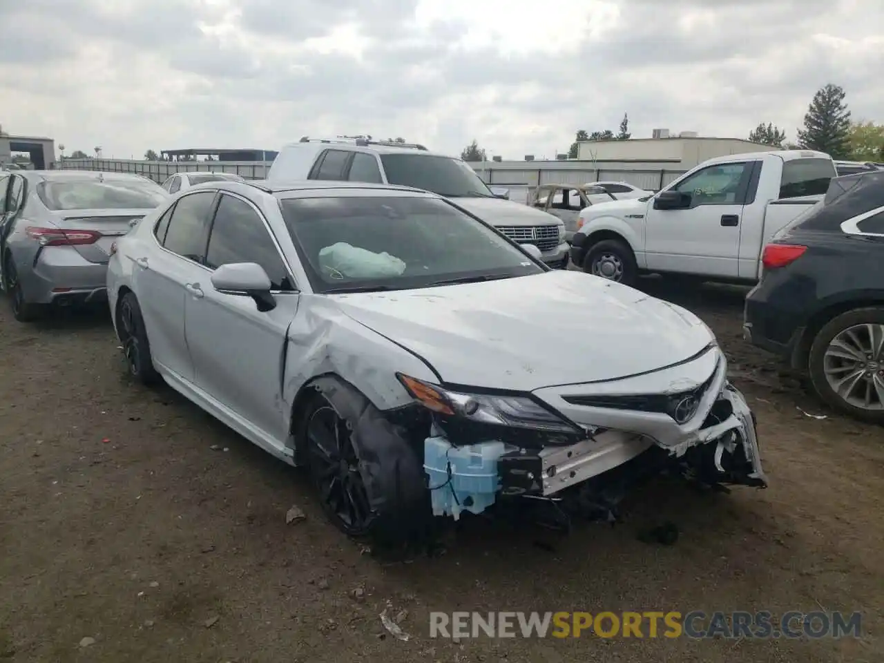 1 Photograph of a damaged car 4T1K61AK7NU008444 TOYOTA CAMRY 2022