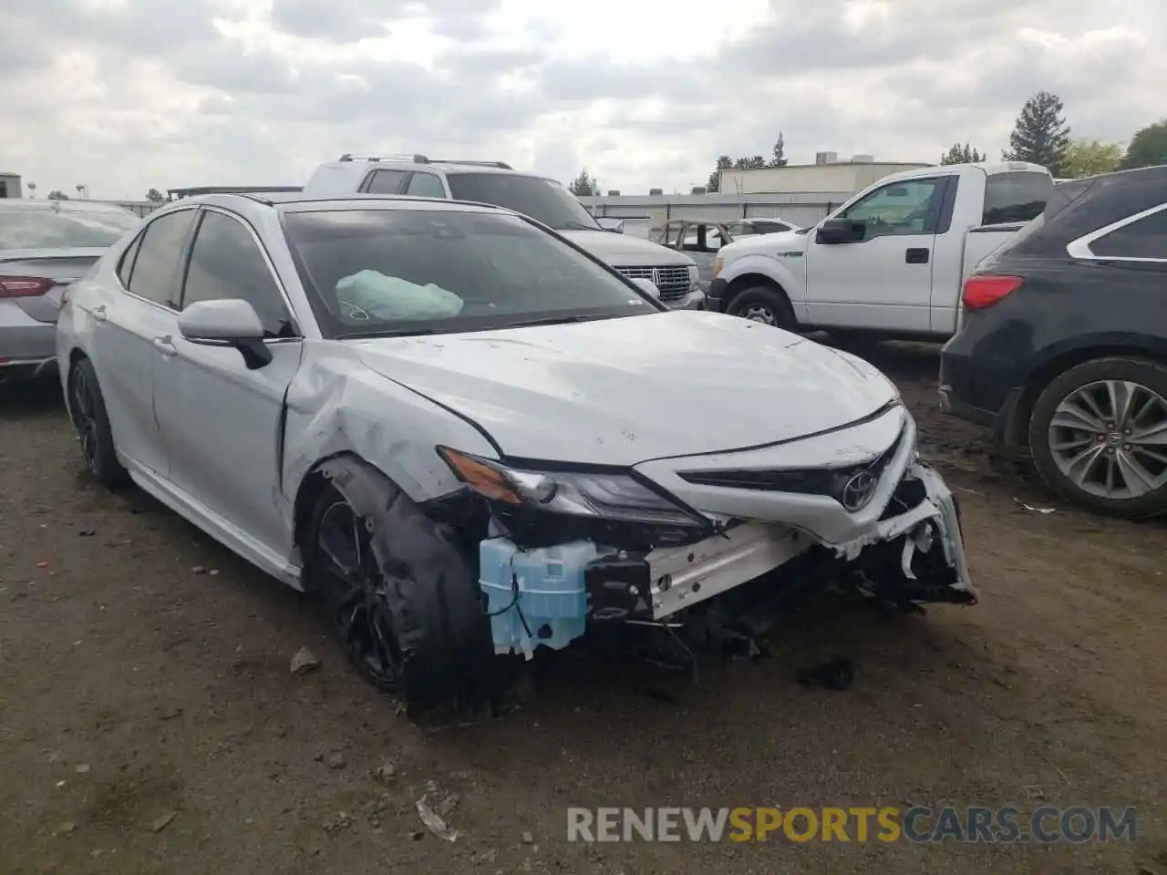 9 Photograph of a damaged car 4T1K61AK7NU008444 TOYOTA CAMRY 2022