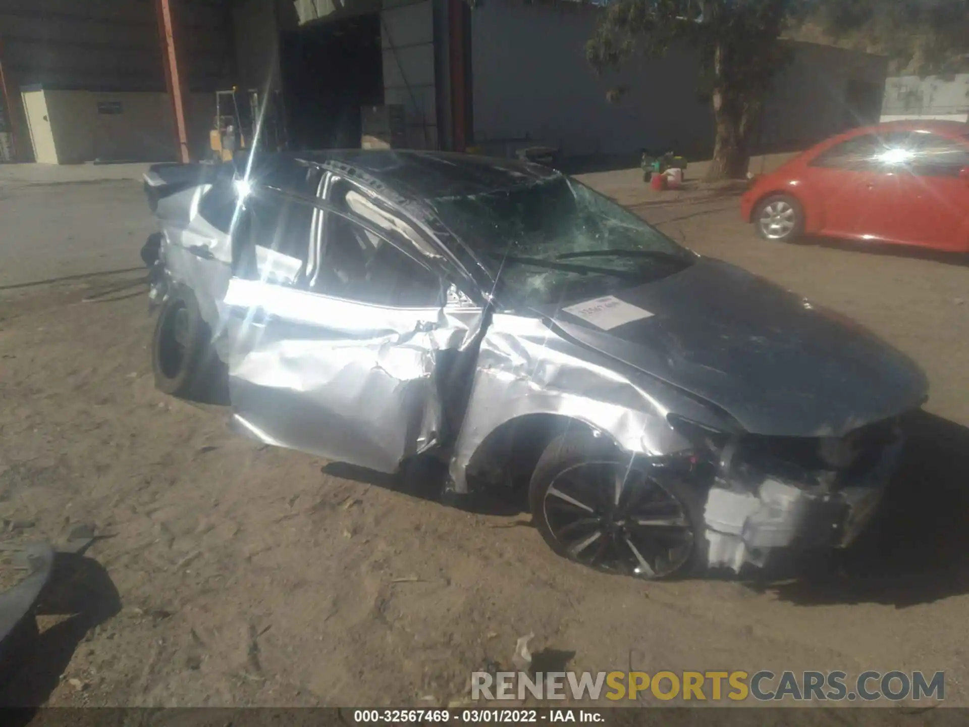 1 Photograph of a damaged car 4T1K61AK7NU013692 TOYOTA CAMRY 2022