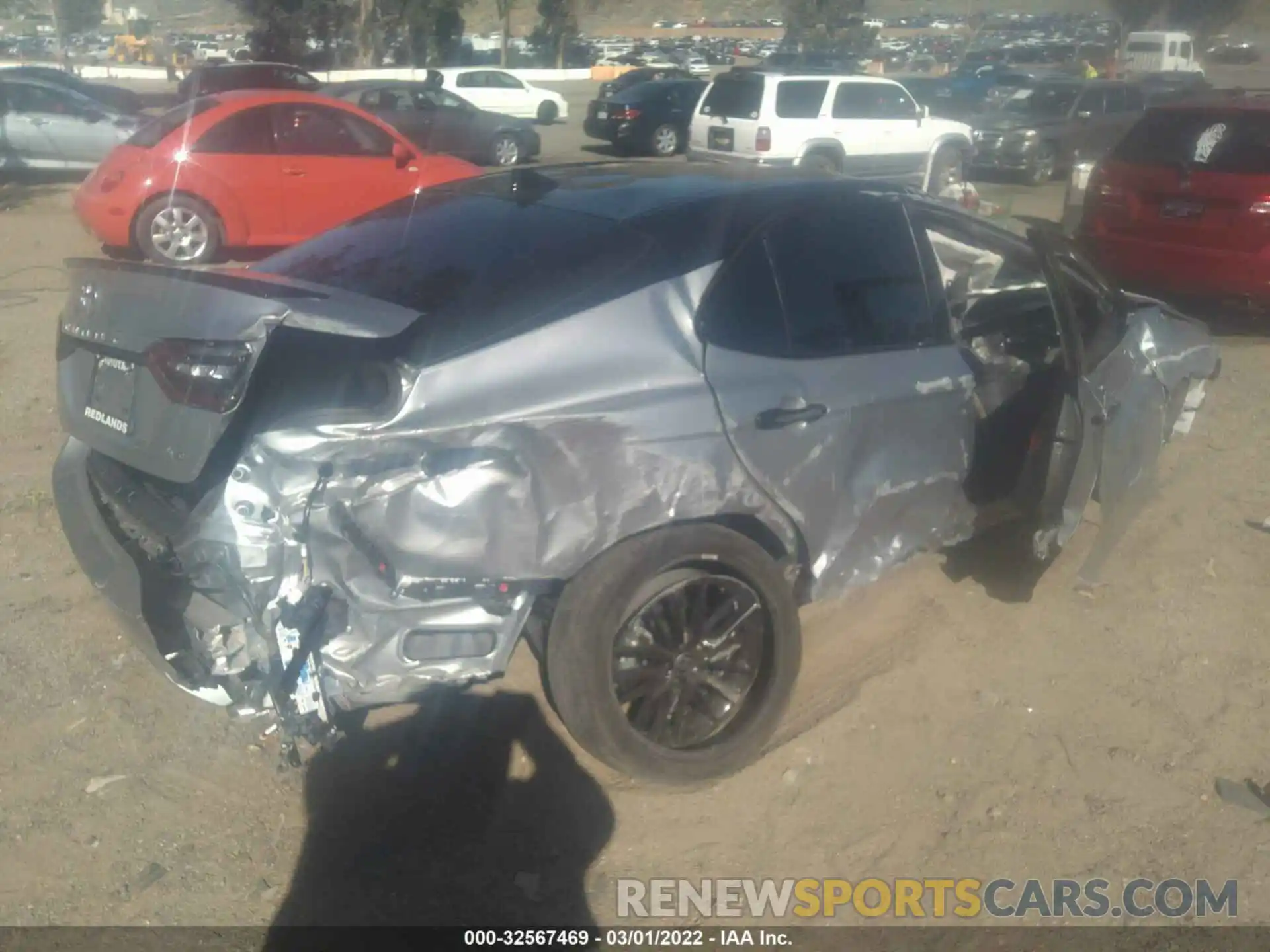 4 Photograph of a damaged car 4T1K61AK7NU013692 TOYOTA CAMRY 2022