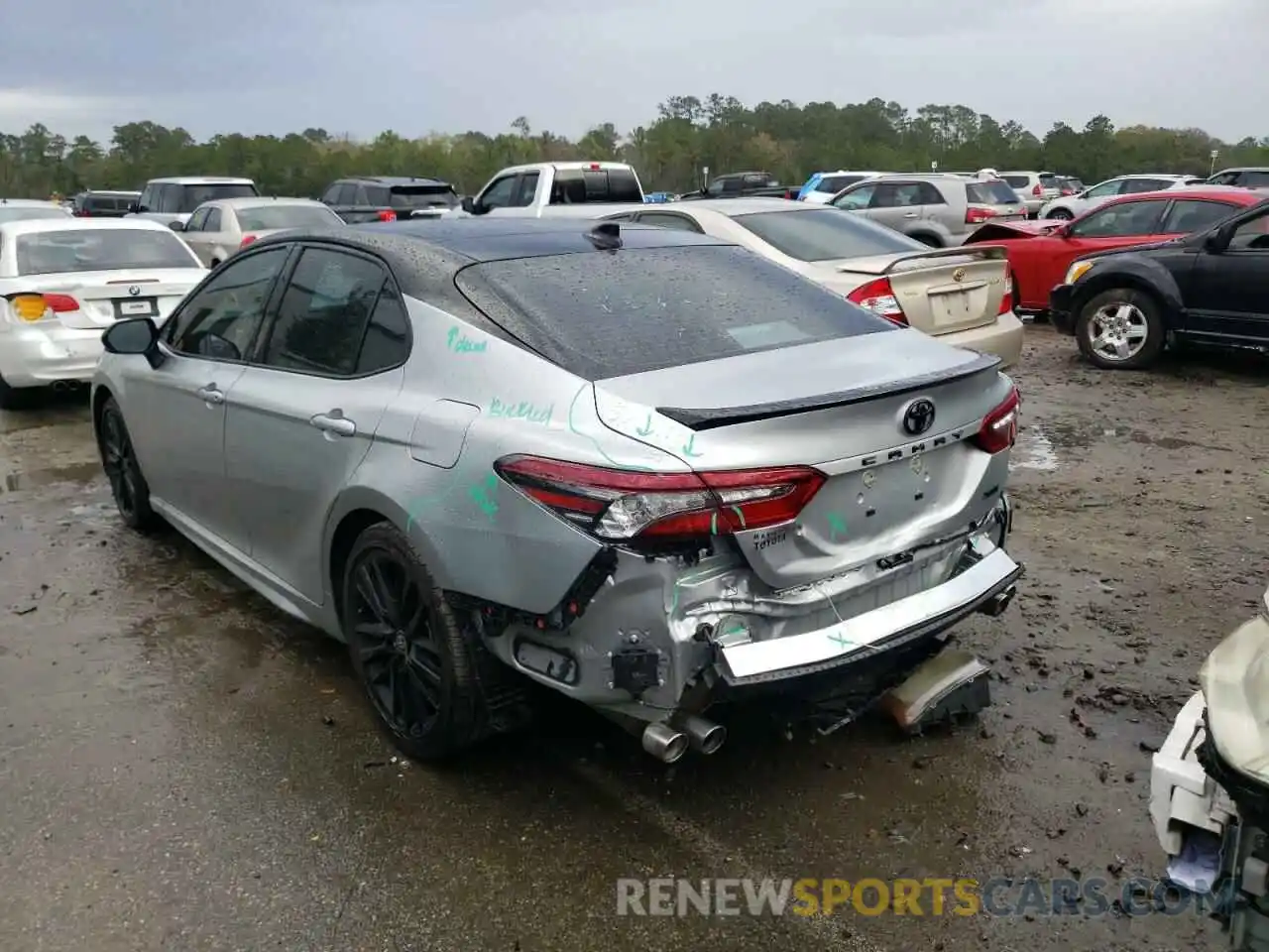 3 Photograph of a damaged car 4T1K61AK7NU017242 TOYOTA CAMRY 2022