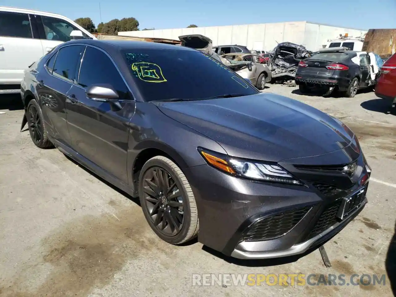 1 Photograph of a damaged car 4T1K61AK7NU024997 TOYOTA CAMRY 2022