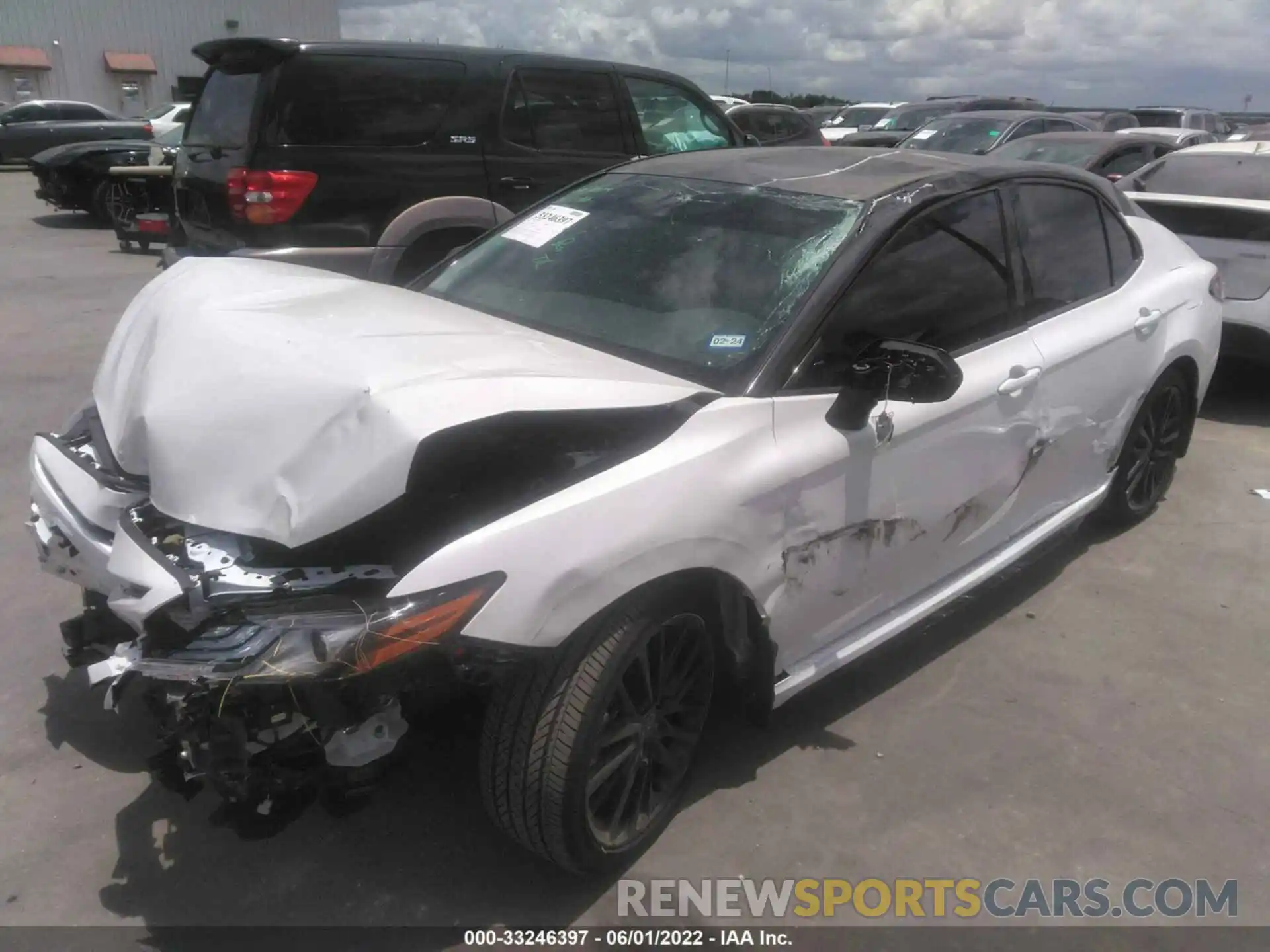 6 Photograph of a damaged car 4T1K61AK7NU028189 TOYOTA CAMRY 2022