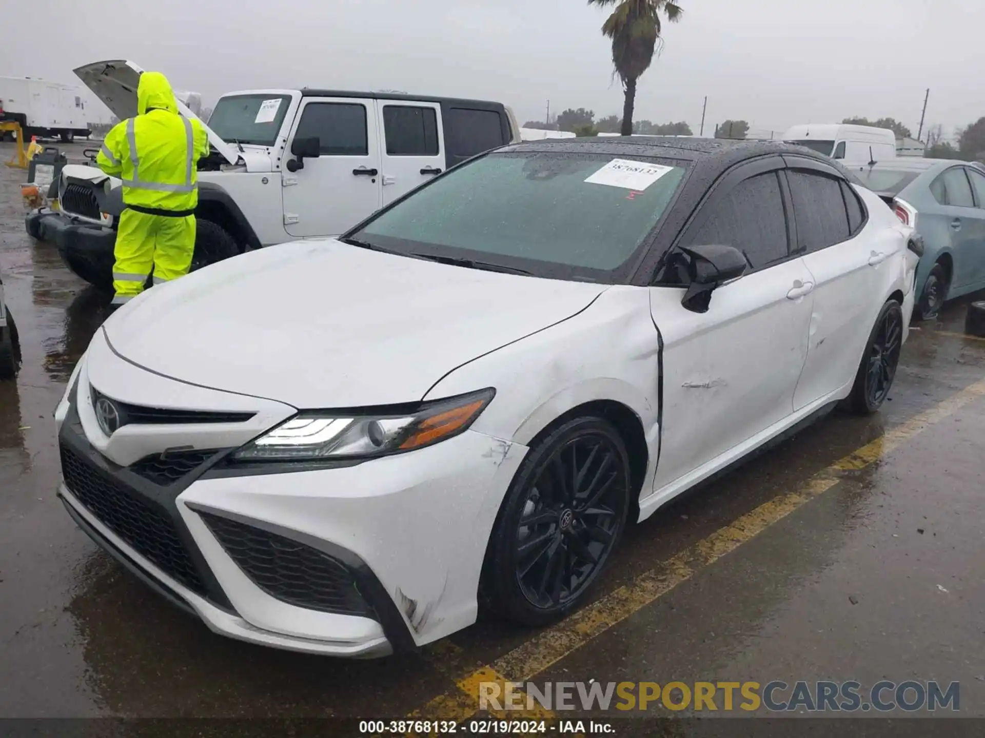 2 Photograph of a damaged car 4T1K61AK7NU029648 TOYOTA CAMRY 2022