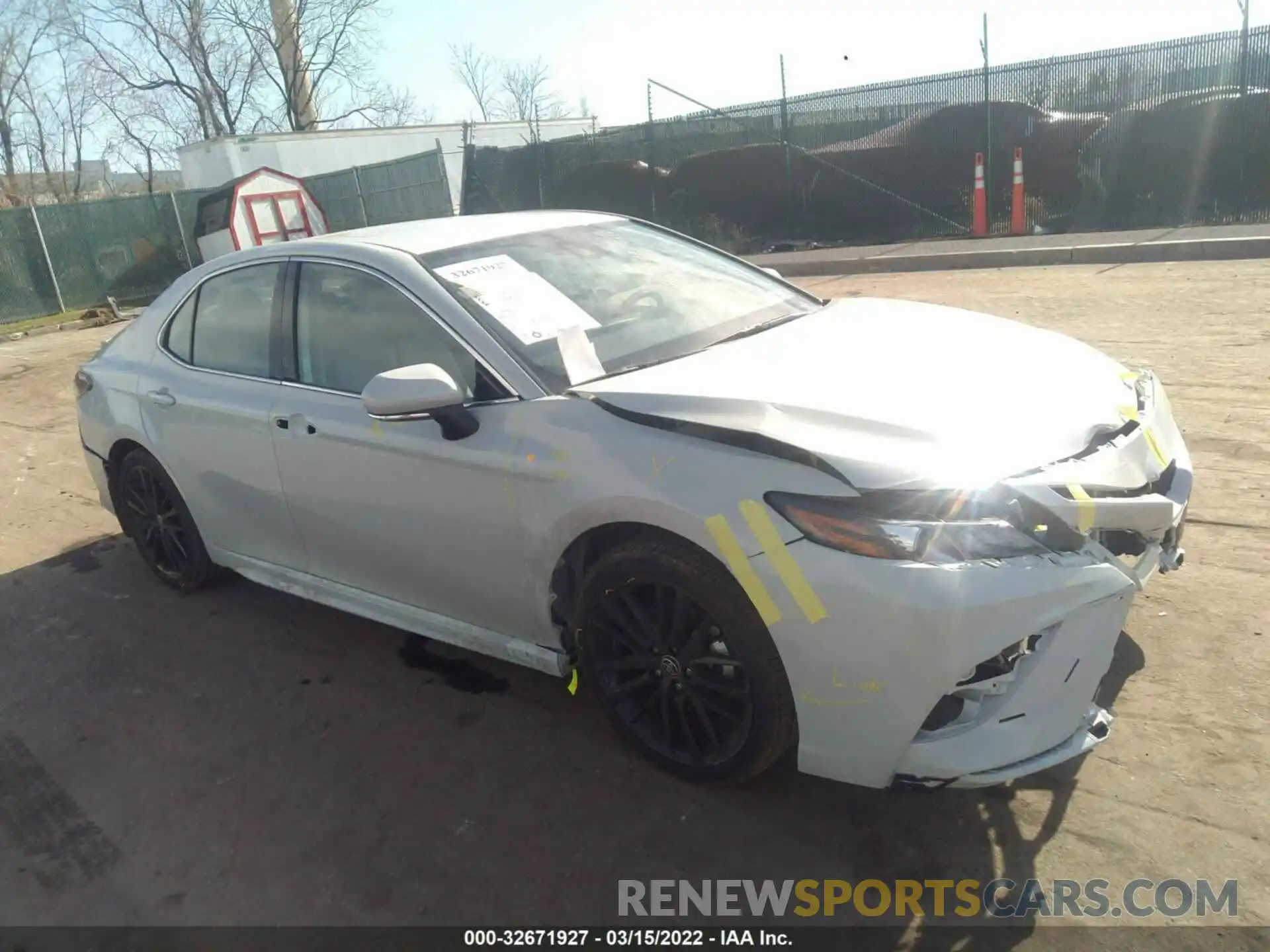 1 Photograph of a damaged car 4T1K61AK8NU008582 TOYOTA CAMRY 2022