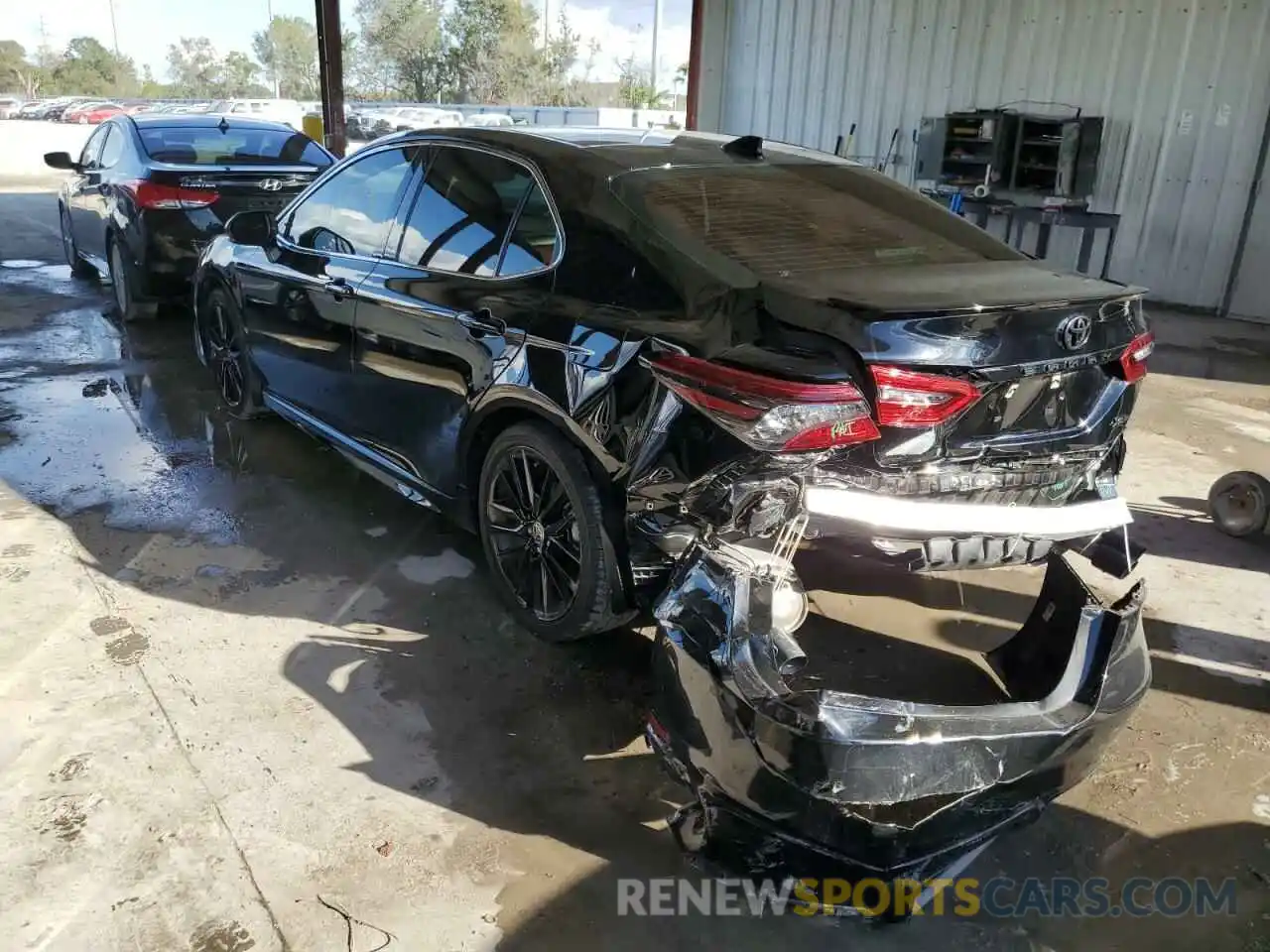 3 Photograph of a damaged car 4T1K61AK8NU020926 TOYOTA CAMRY 2022