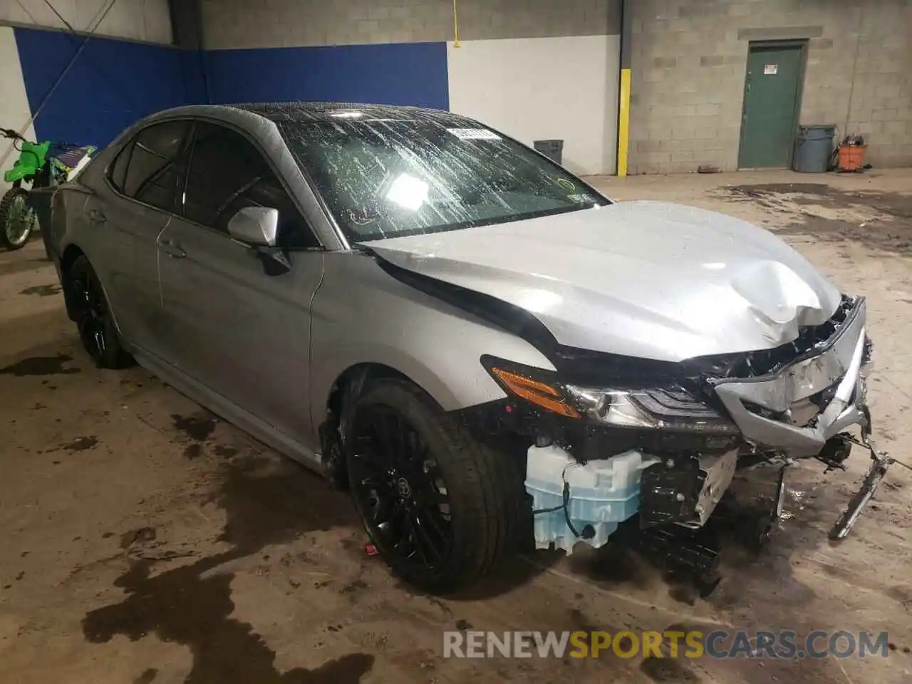 1 Photograph of a damaged car 4T1K61AK8NU025446 TOYOTA CAMRY 2022