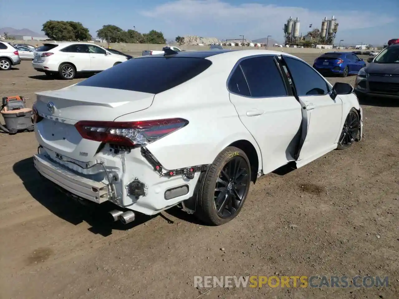 4 Photograph of a damaged car 4T1K61AK9NU008381 TOYOTA CAMRY 2022