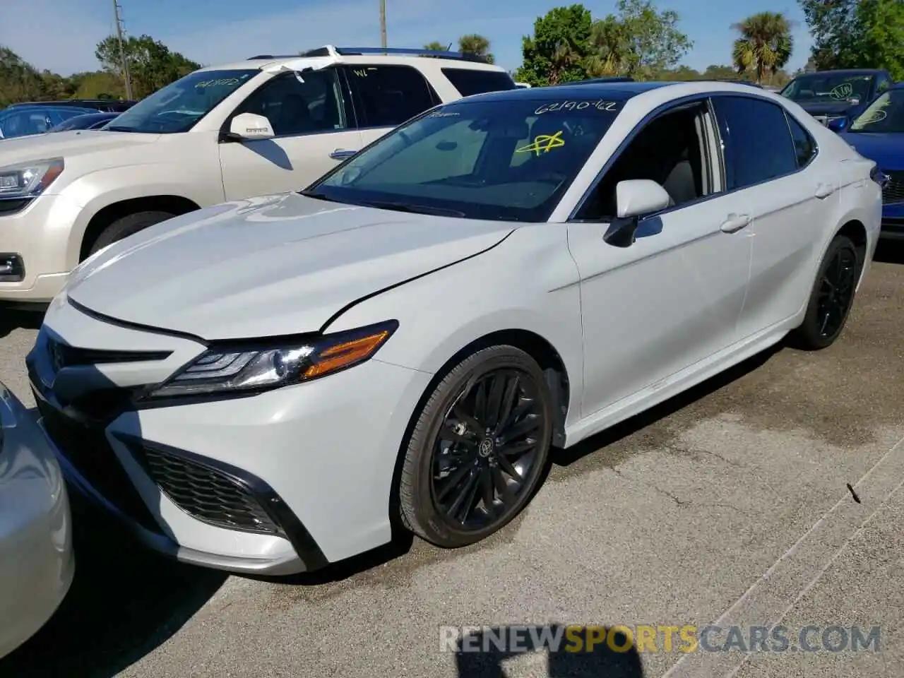 2 Photograph of a damaged car 4T1K61AK9NU024354 TOYOTA CAMRY 2022