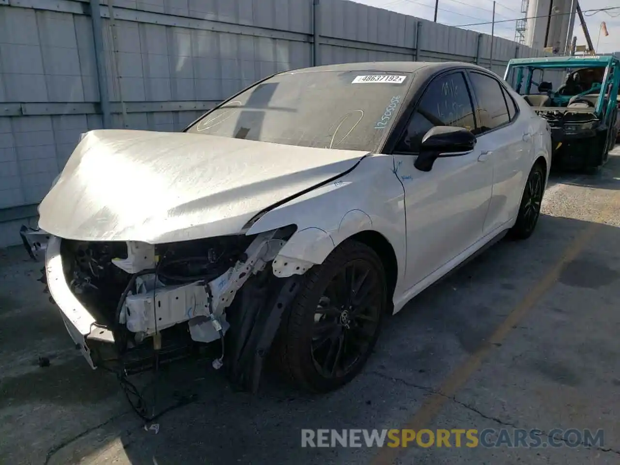 2 Photograph of a damaged car 4T1K61AKXNU023651 TOYOTA CAMRY 2022