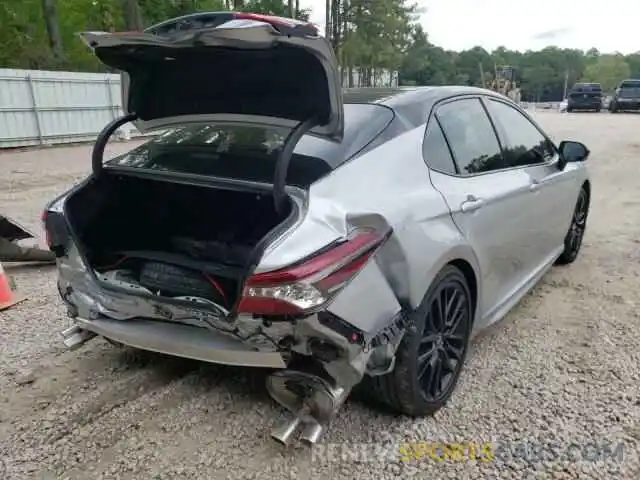 4 Photograph of a damaged car 4T1K61AKXNU025528 TOYOTA CAMRY 2022