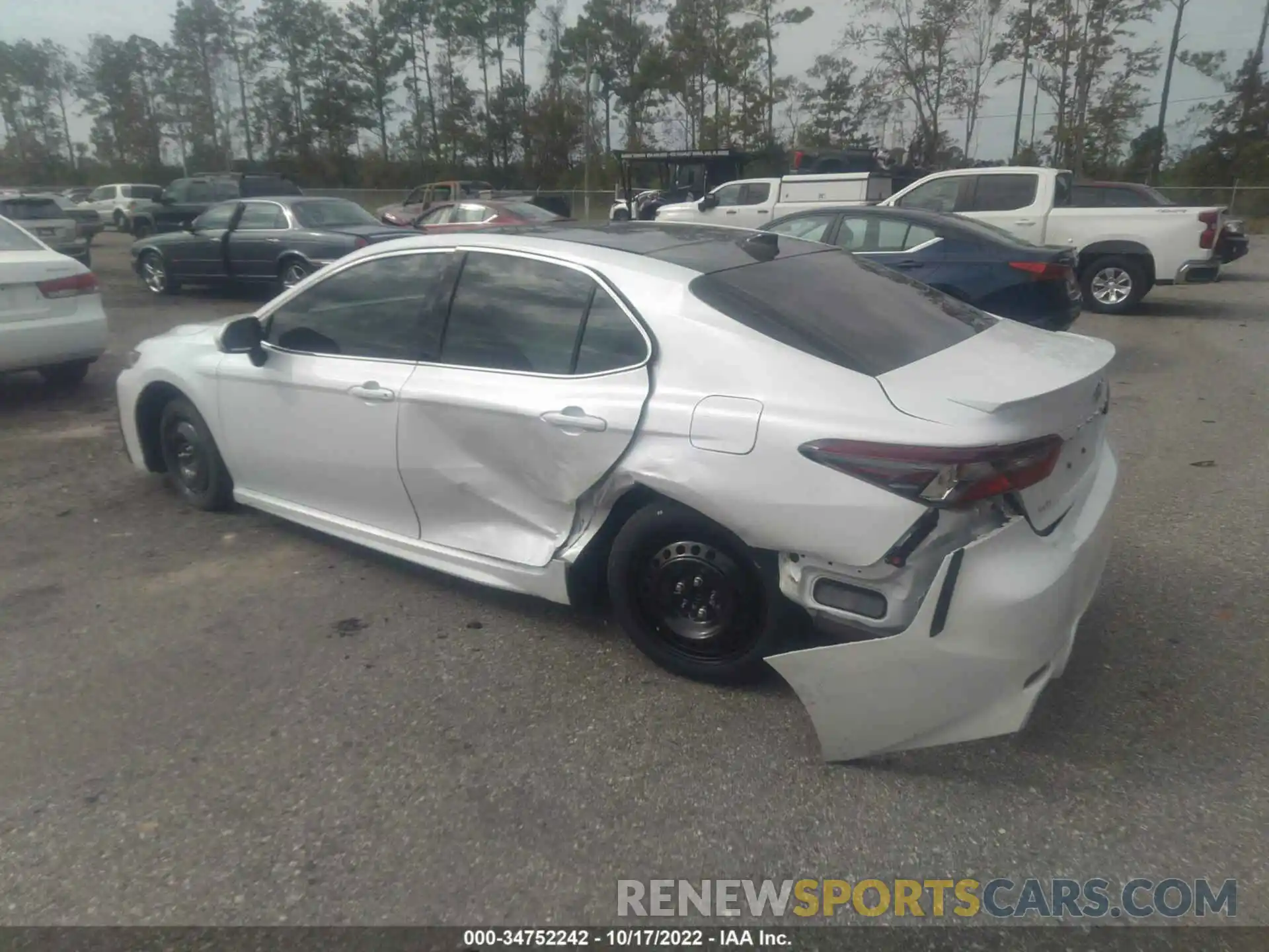 3 Photograph of a damaged car 4T1K61AKXNU707275 TOYOTA CAMRY 2022