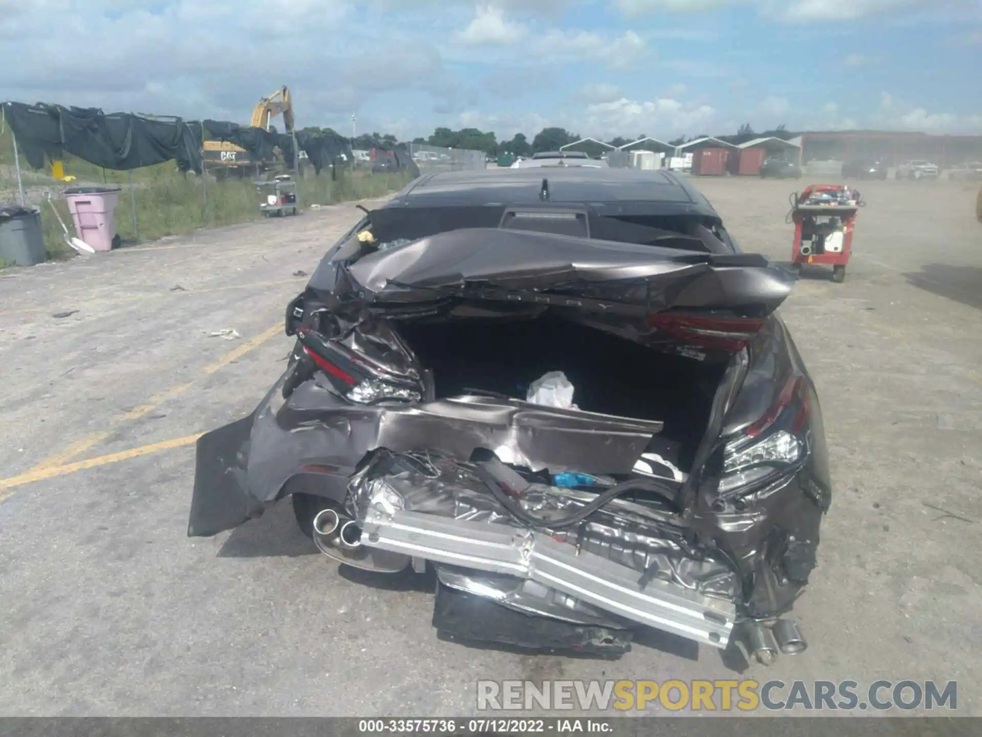 6 Photograph of a damaged car 4T1K61BK1NU055466 TOYOTA CAMRY 2022