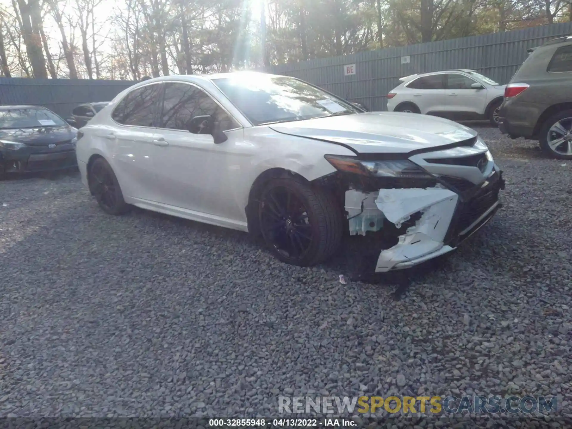 1 Photograph of a damaged car 4T1K61BK4NU048088 TOYOTA CAMRY 2022