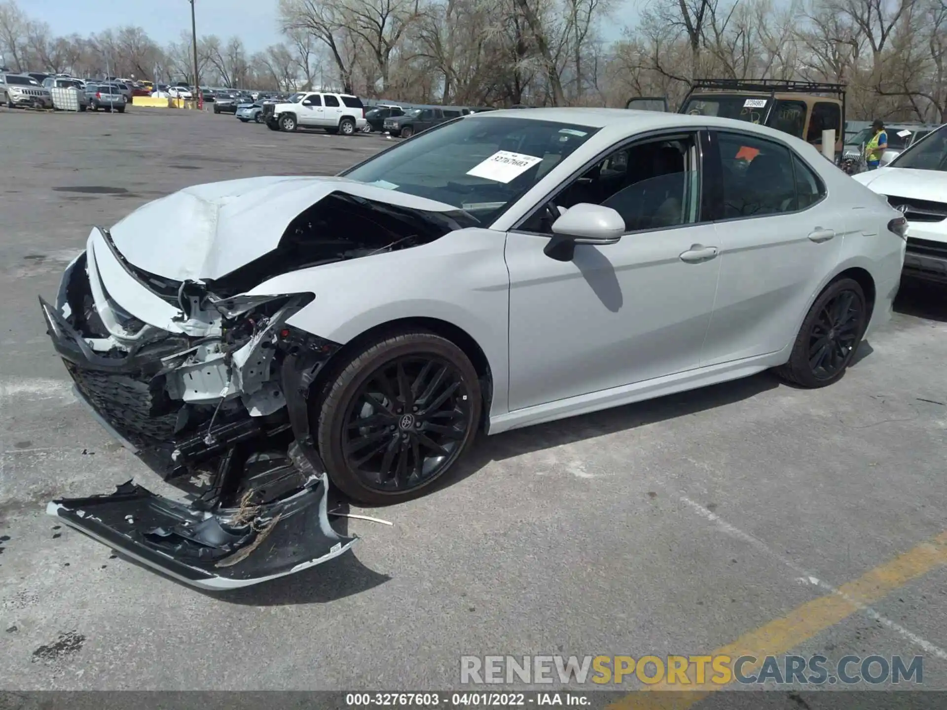 2 Photograph of a damaged car 4T1K61BK6NU046147 TOYOTA CAMRY 2022