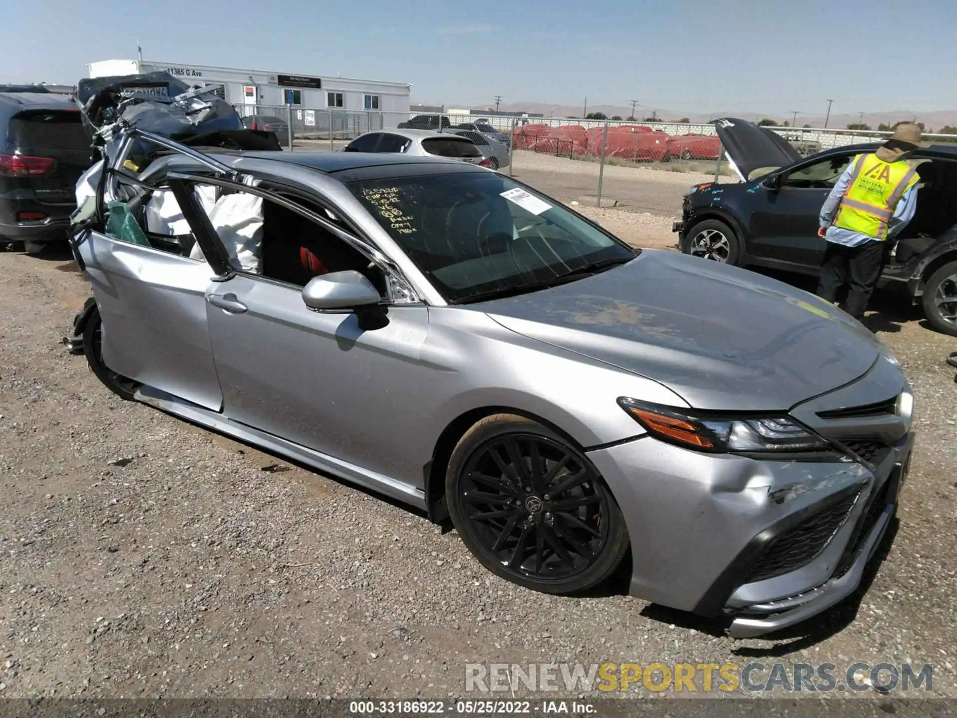 1 Photograph of a damaged car 4T1K61BK6NU062347 TOYOTA CAMRY 2022