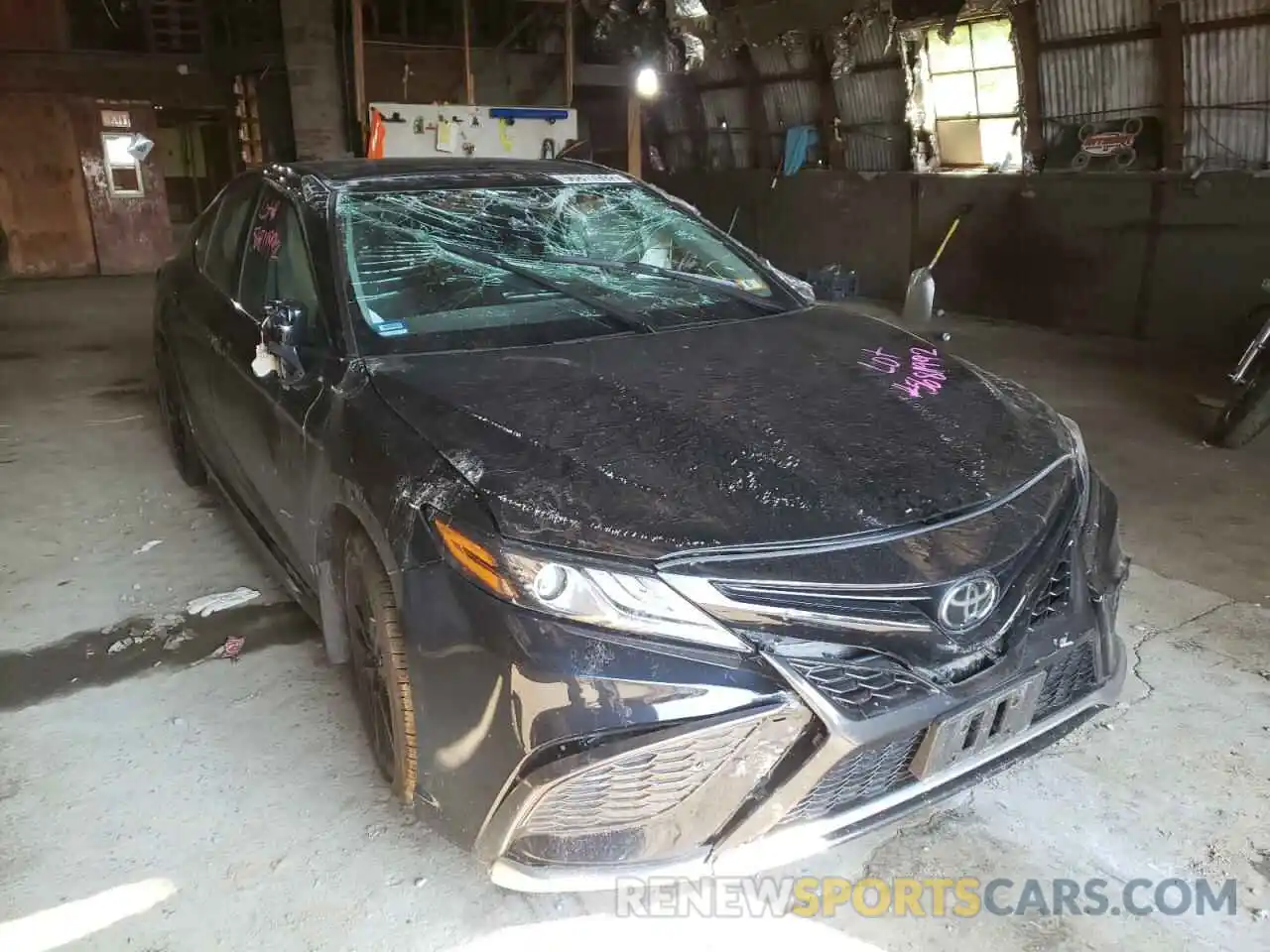 1 Photograph of a damaged car 4T1K61BK9NU052279 TOYOTA CAMRY 2022